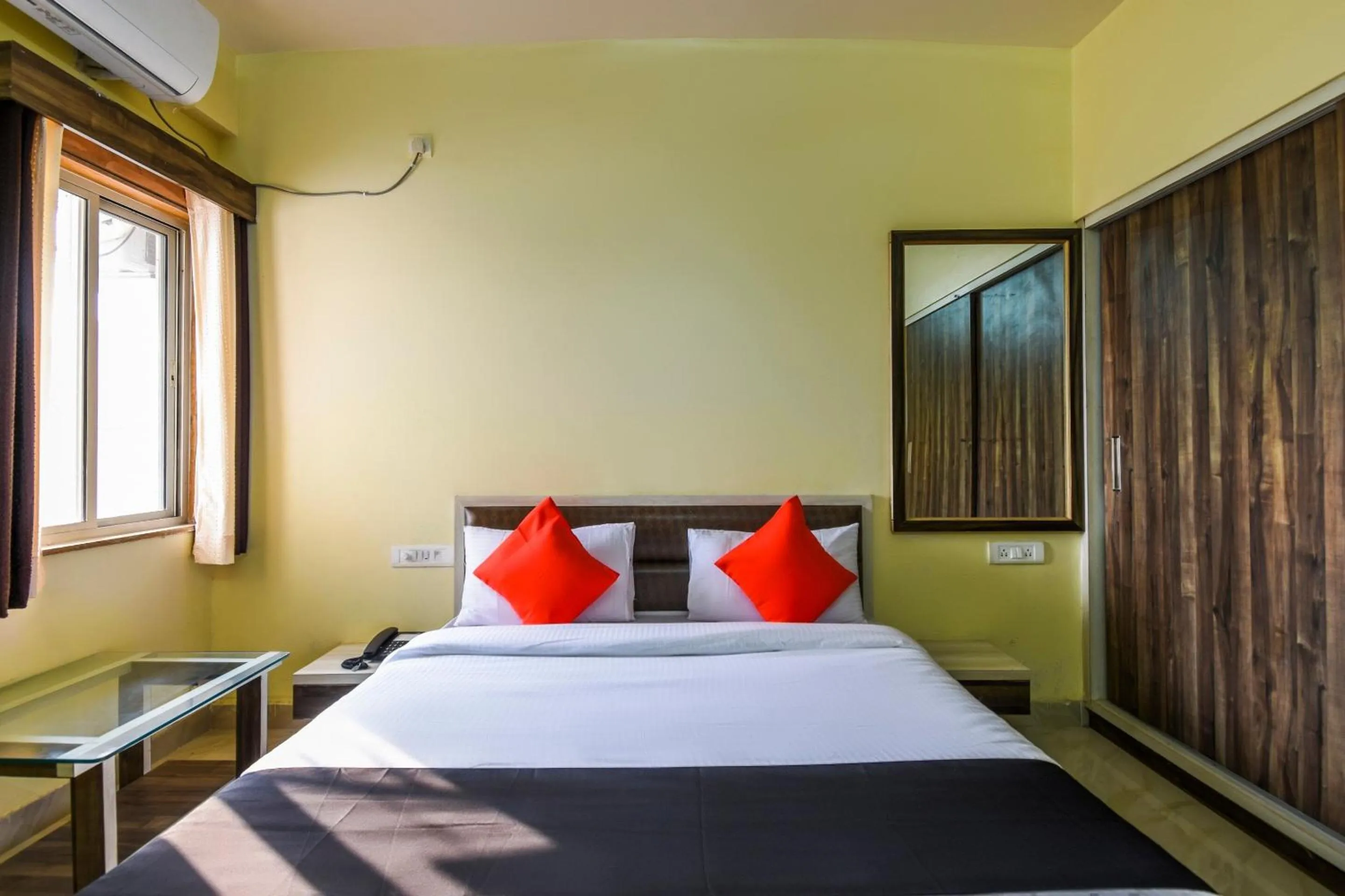 Bedroom, Bed in Hotel O by OYO Dwarka Lodge