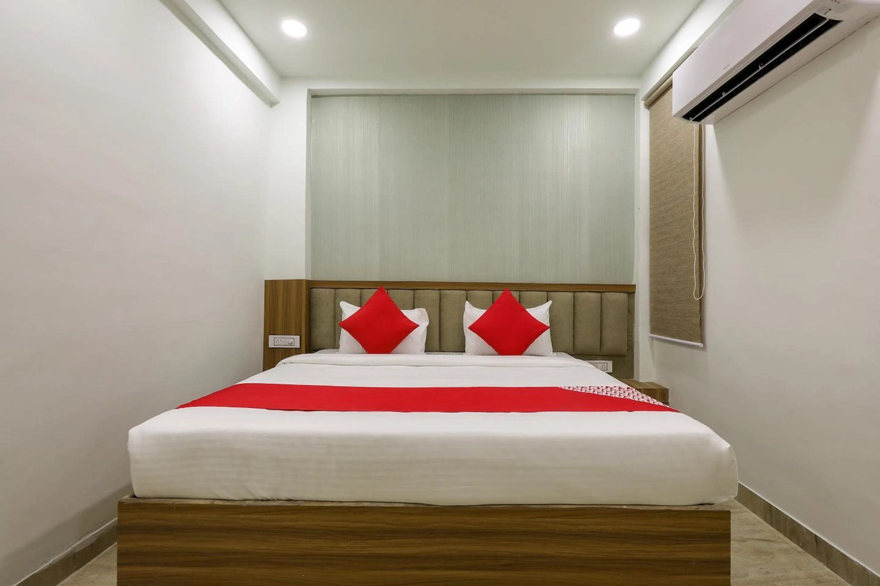 Bedroom in Super Hotel O Pride Inn