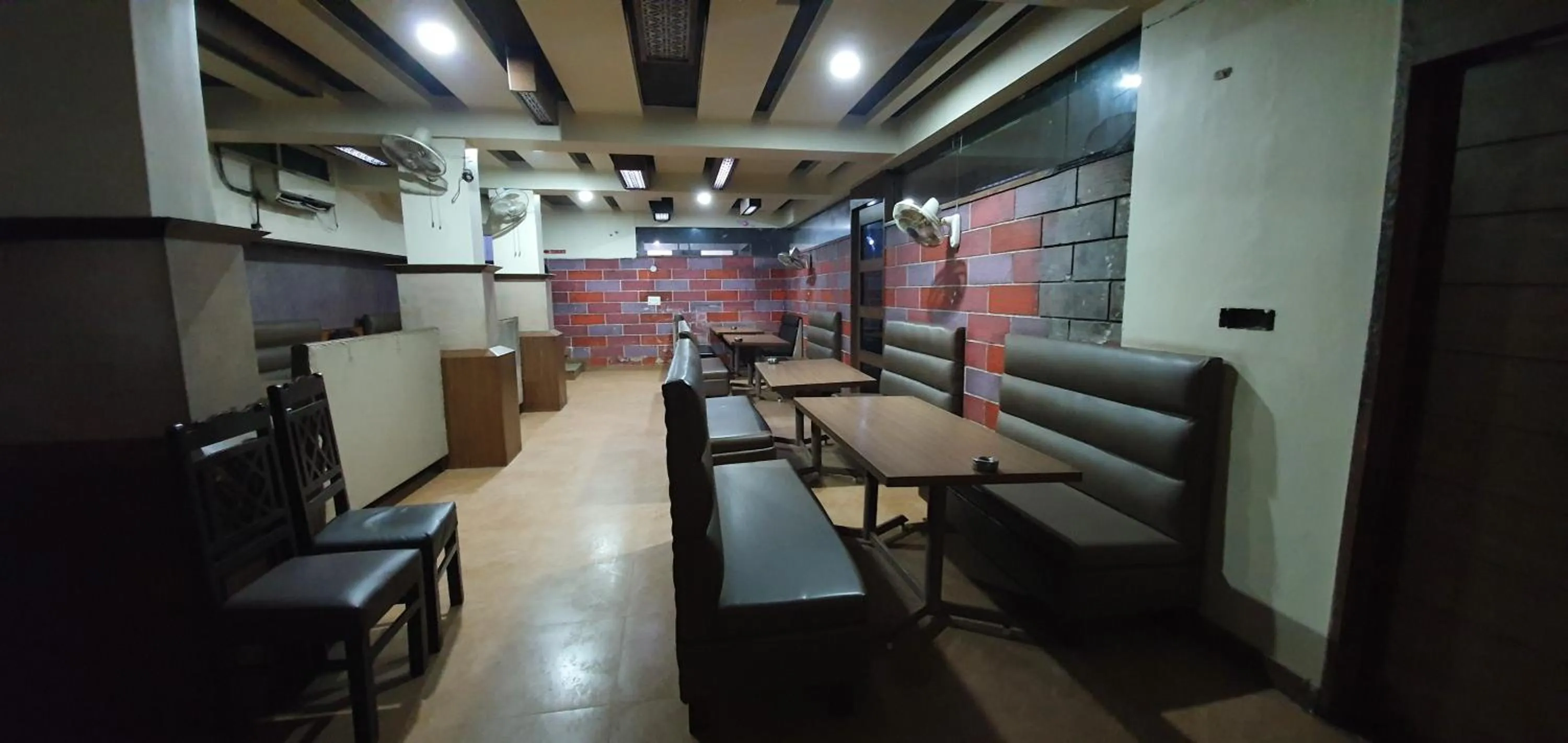 Lounge or bar in HOTEL MANUHAR INN