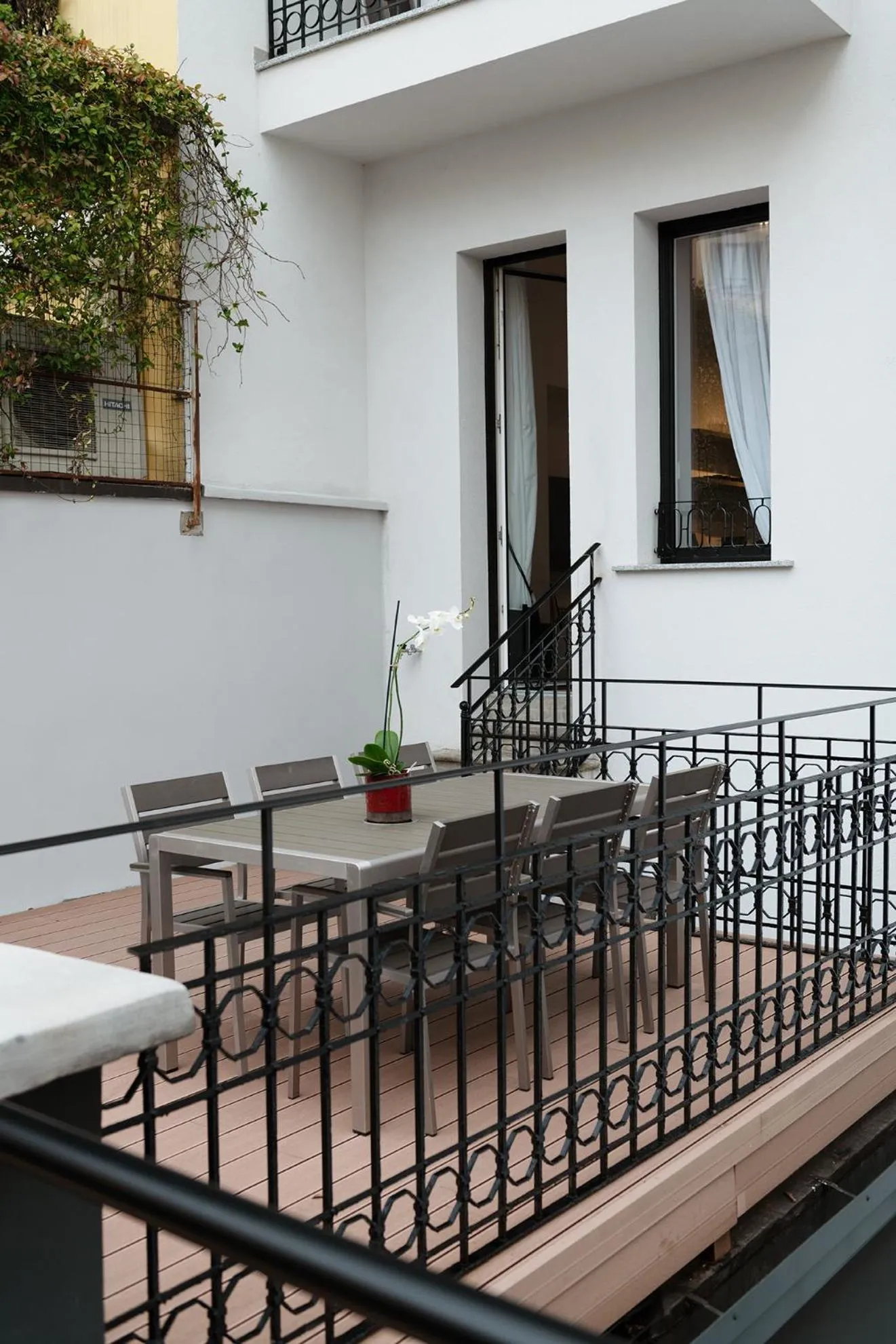 Day in JOIVY Boutique Apartments Farneti