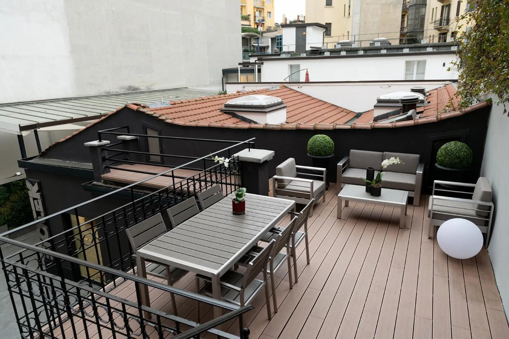 Day in JOIVY Boutique Apartments Farneti