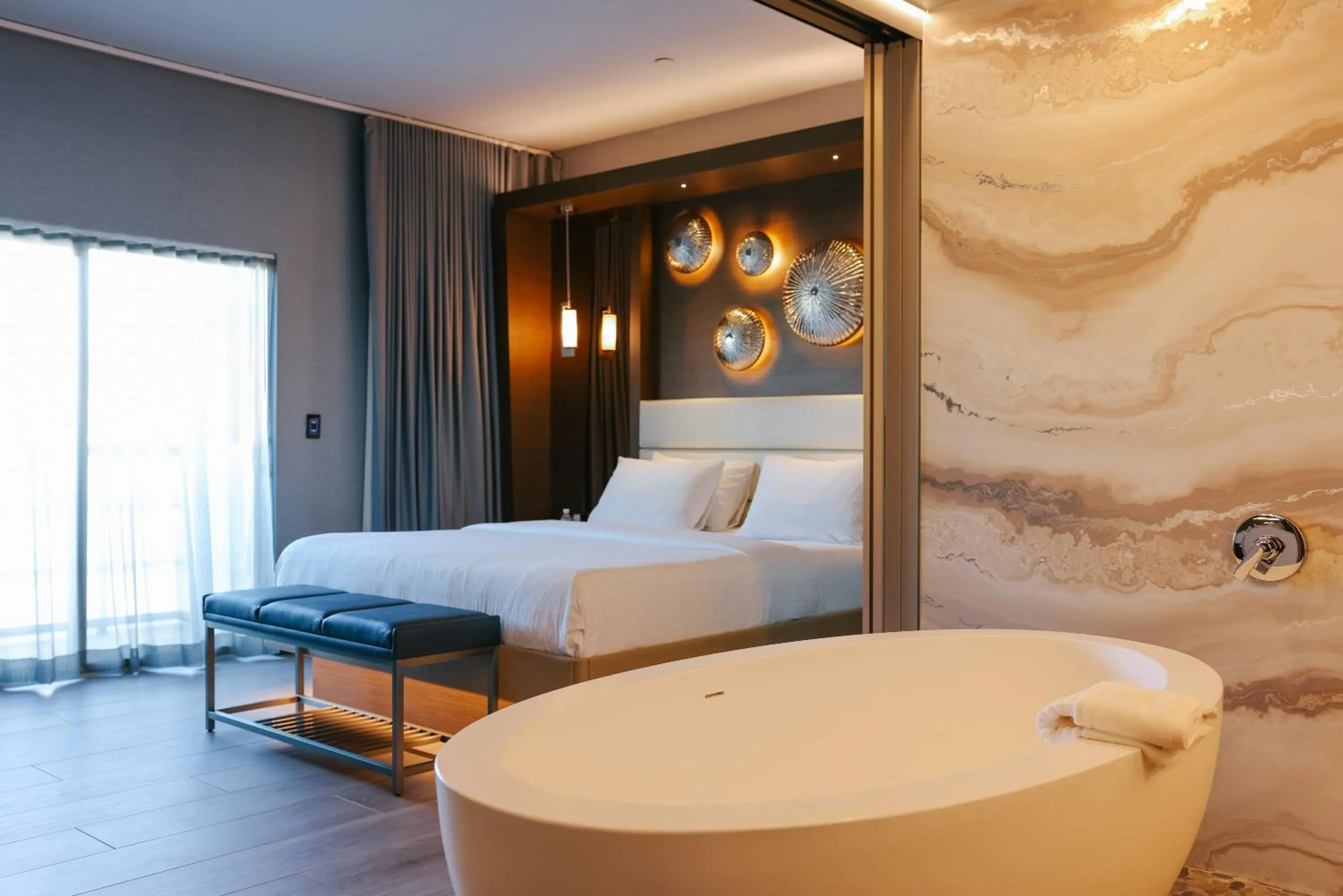 Bedroom, Bed in Shade Hotel Manhattan Beach