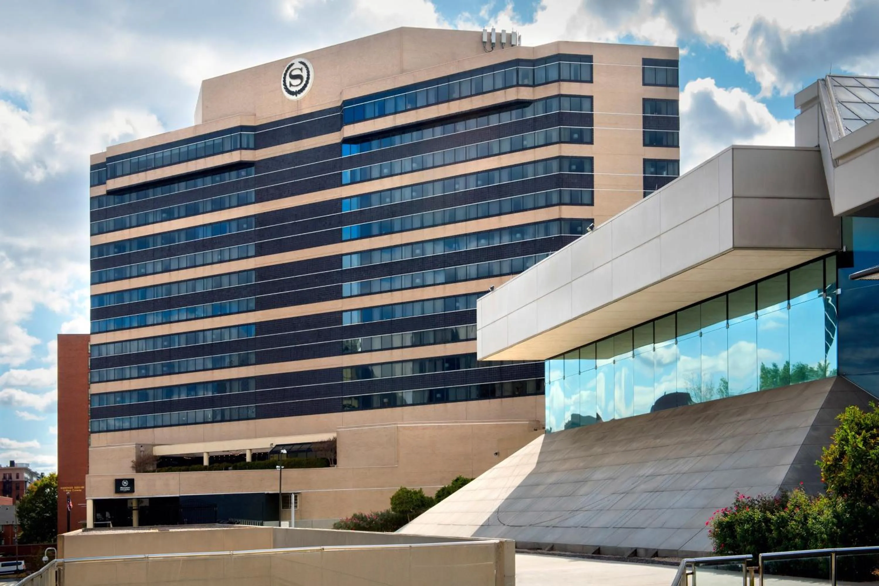 Property building in Sheraton Inner Harbor Hotel