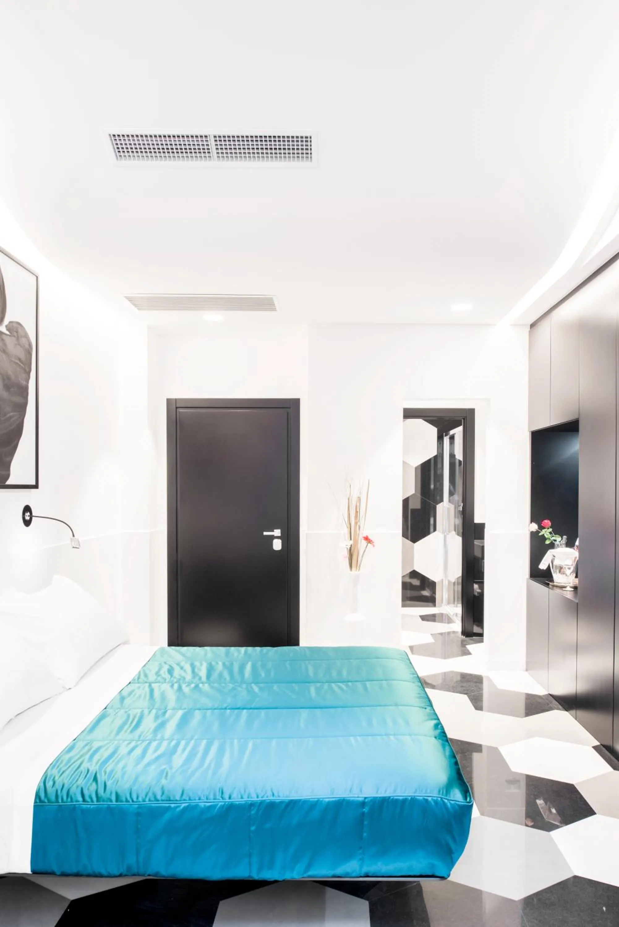 Photo of the whole room, Bed in V-Accommodation IV Fontane