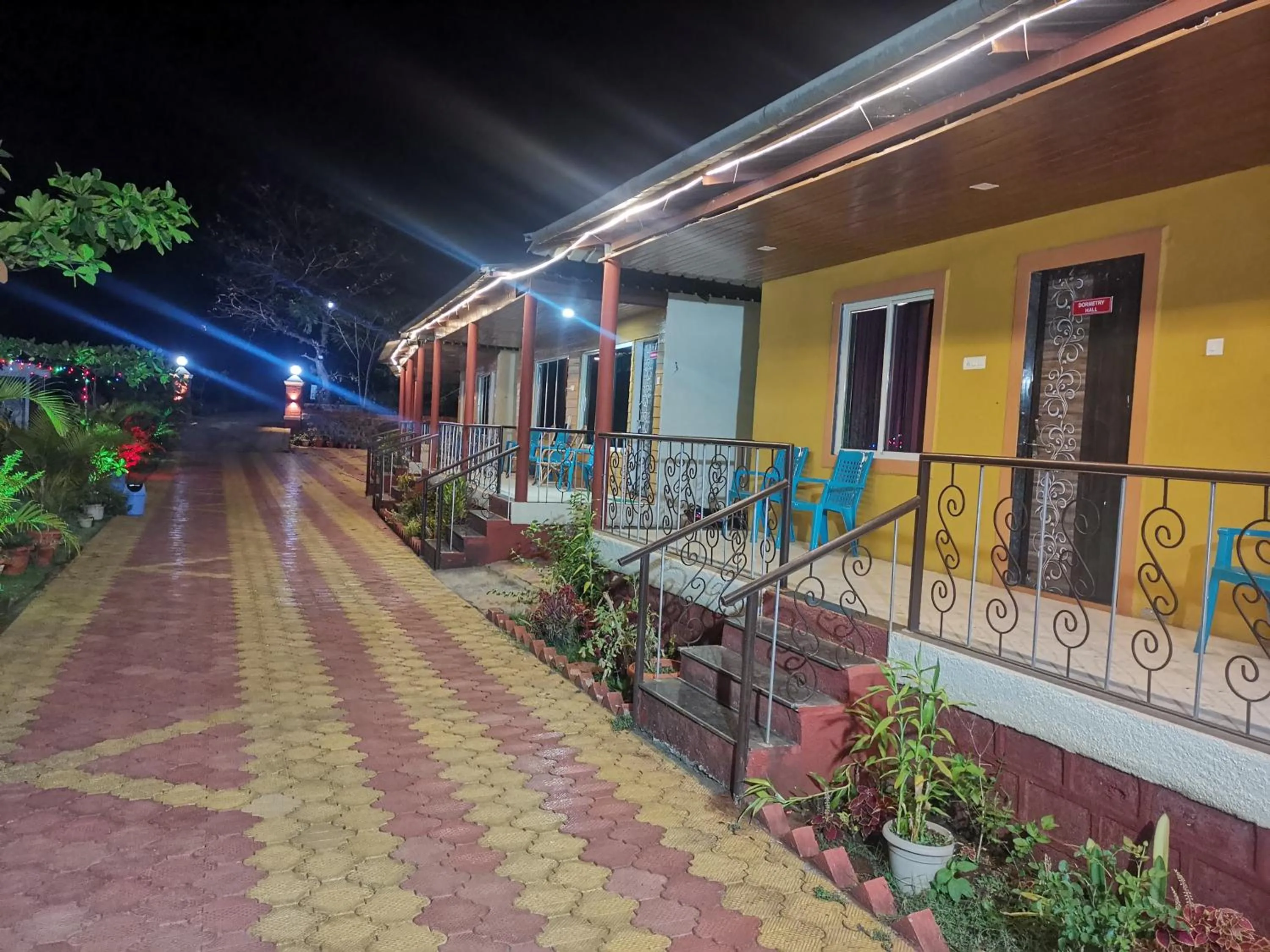 Inner courtyard view in Shivshrushti Agro Tourism & River Camp Tapola