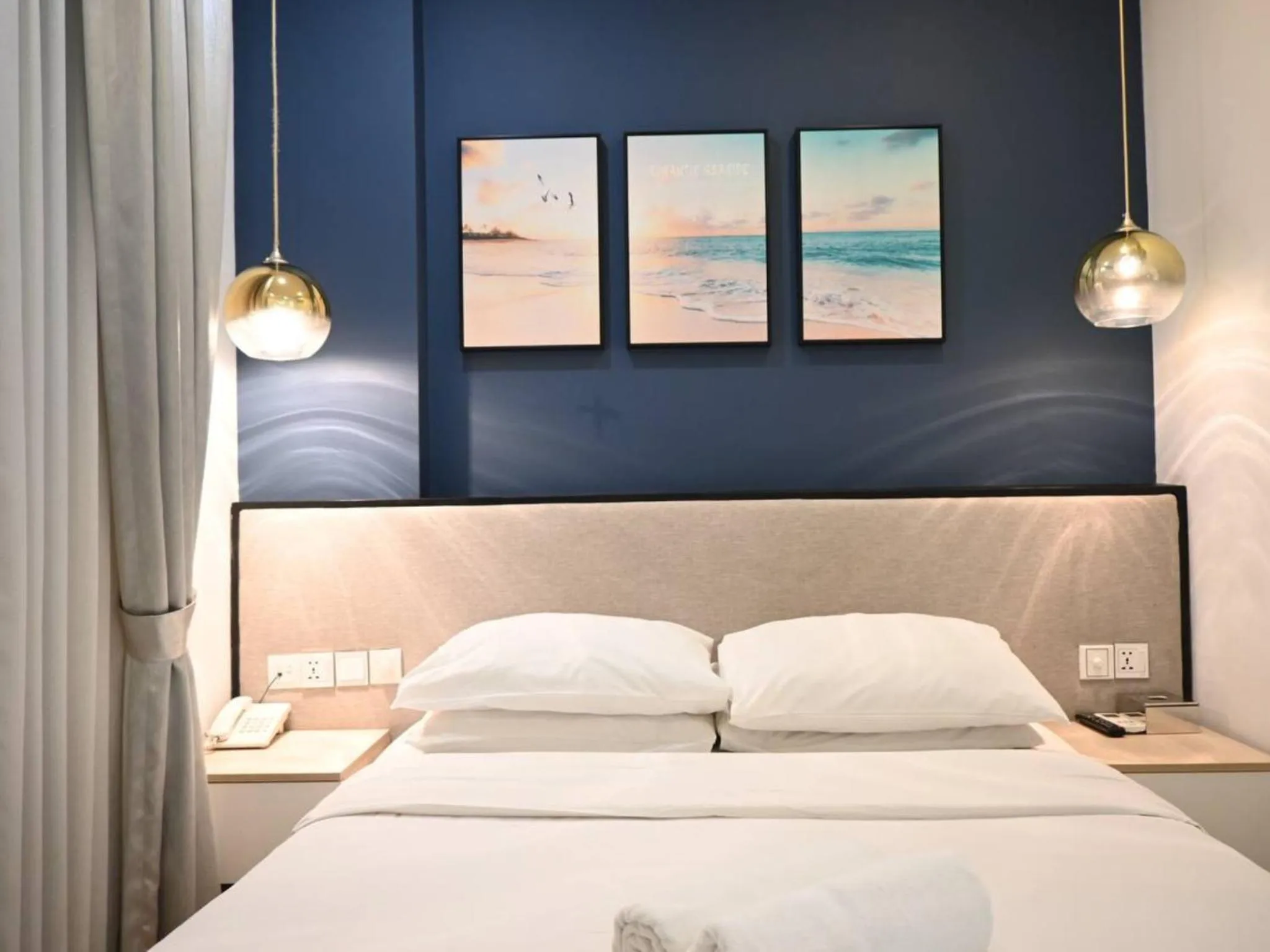 Bedroom, Bed in Helen Fin Inn & Apartment