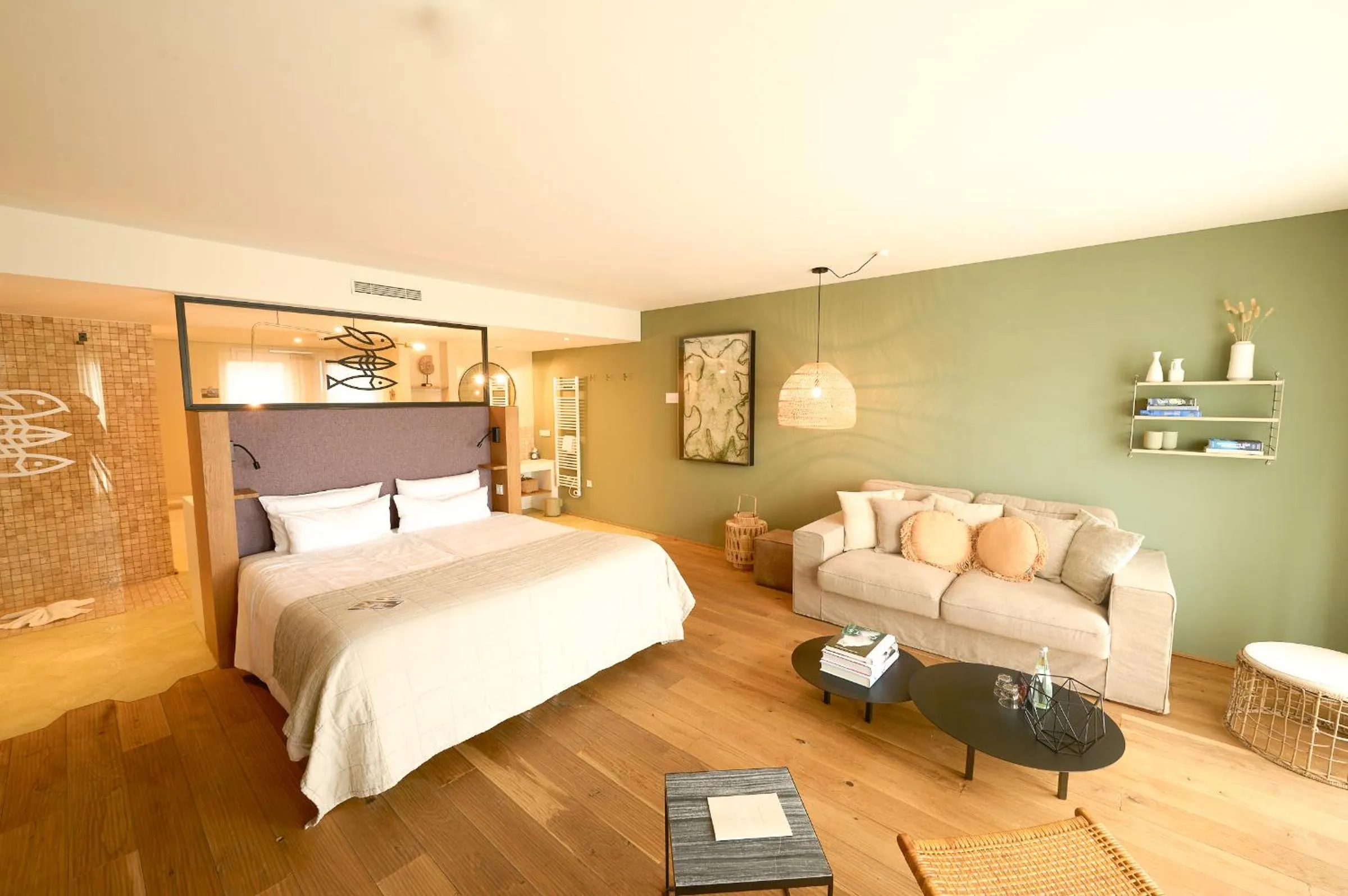 Photo of the whole room, Bed in PAPA RHEIN - Hotel & Spa