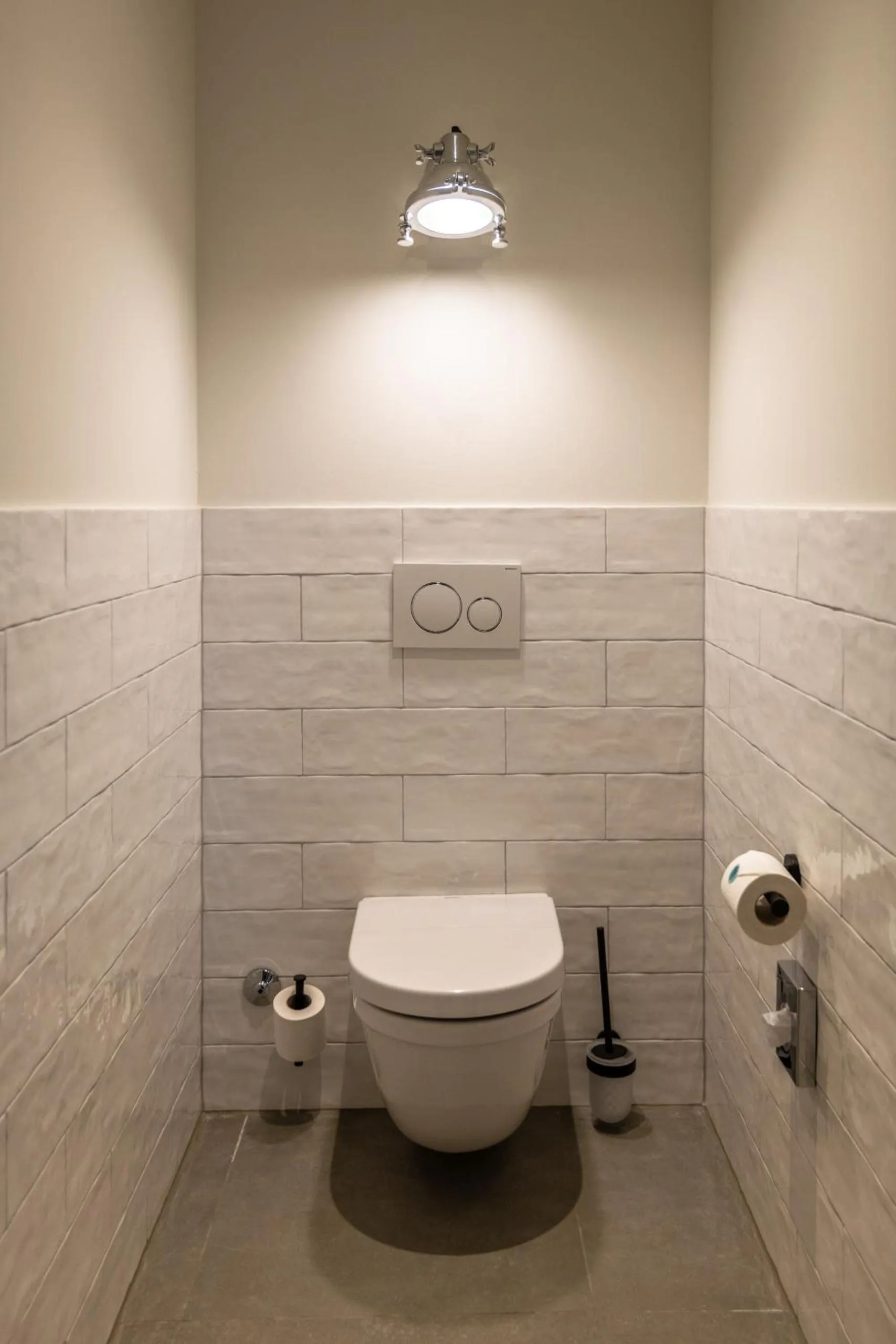 Toilet in PAPA RHEIN - Hotel & Spa