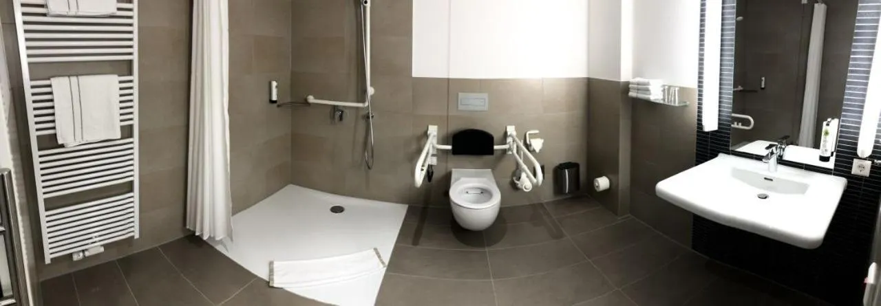 Bathroom in Sporthotel TREFF PUNKT