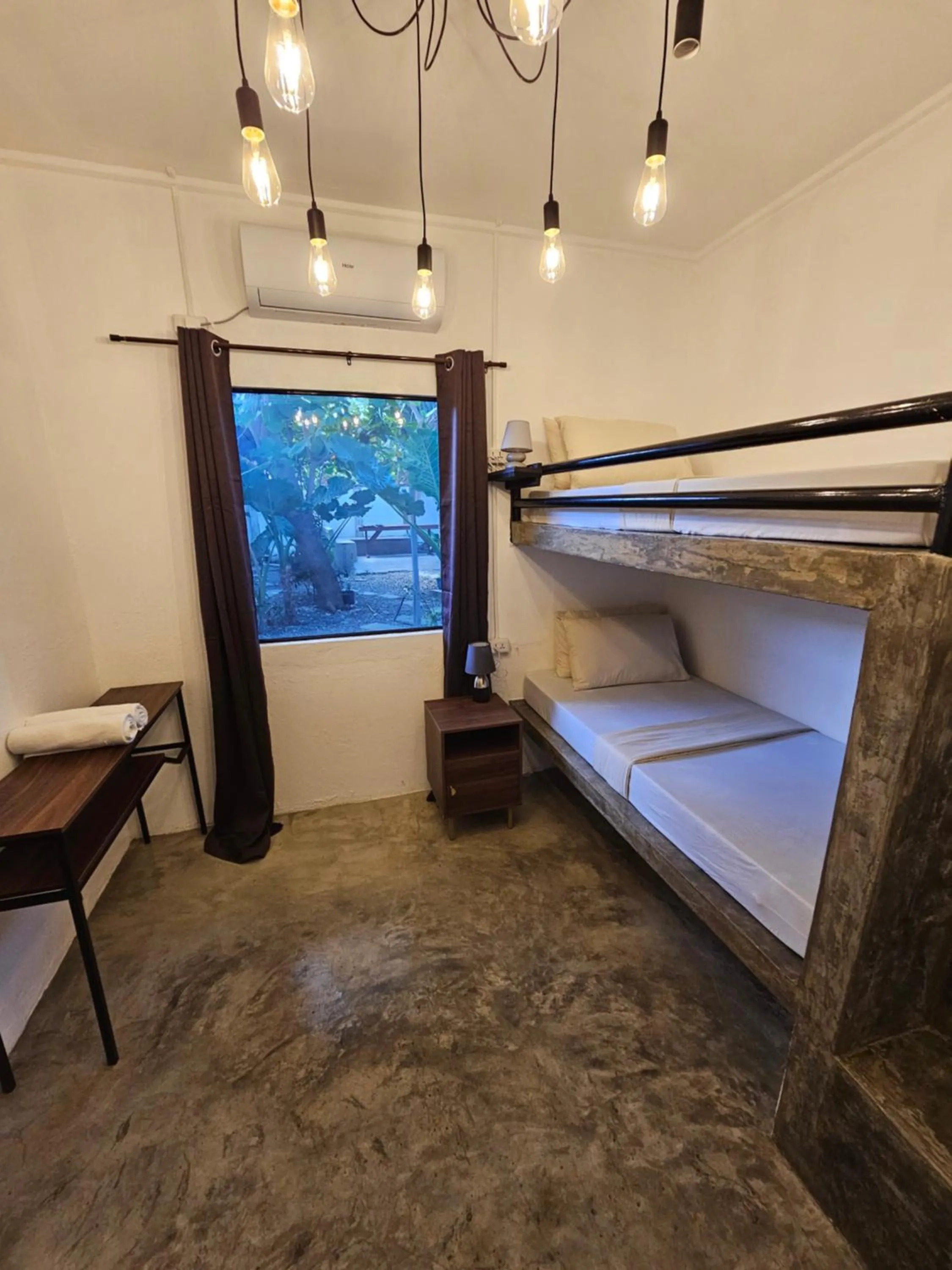 Photo of the whole room, Bed in Crazy Bears Hostel