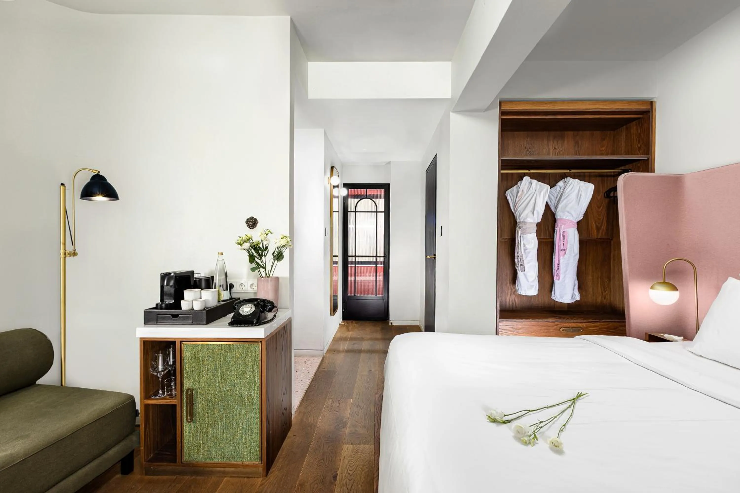 Bedroom, Bed in Gatsby Athens