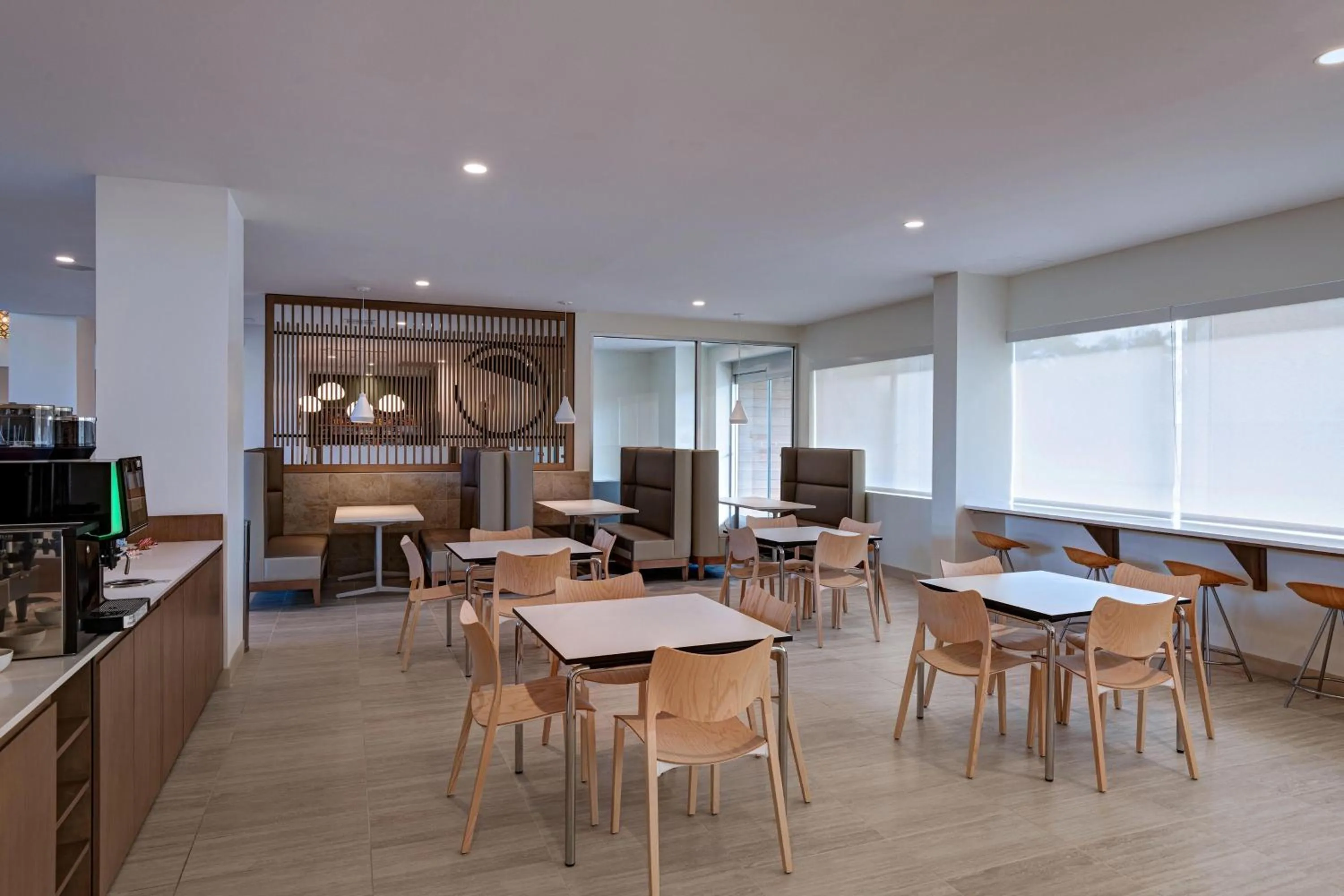 Restaurant/places to eat in Element Spring Valley