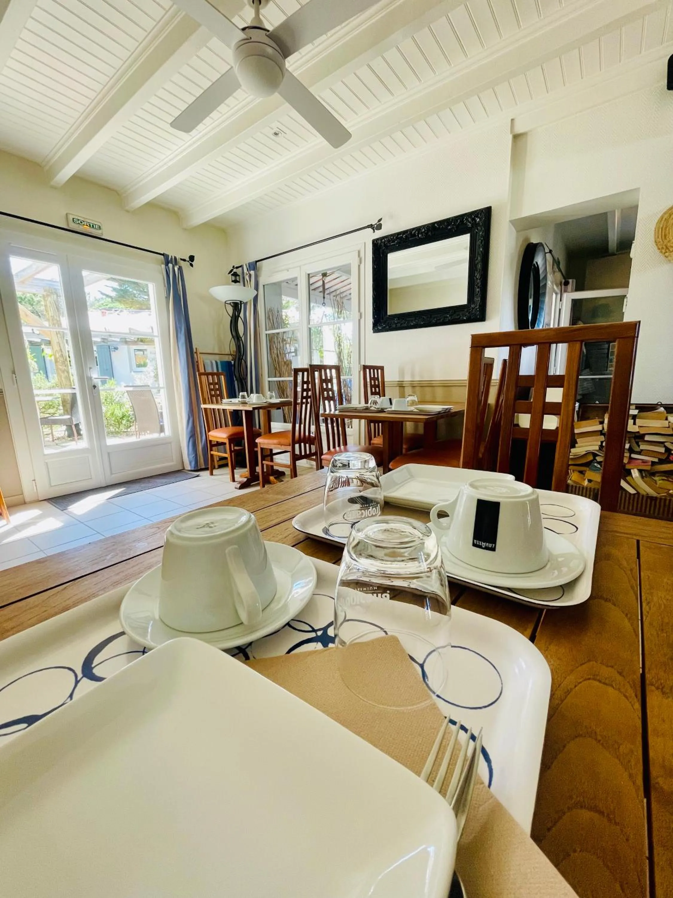 Buffet breakfast in La Villa - Hôtel Bien Être