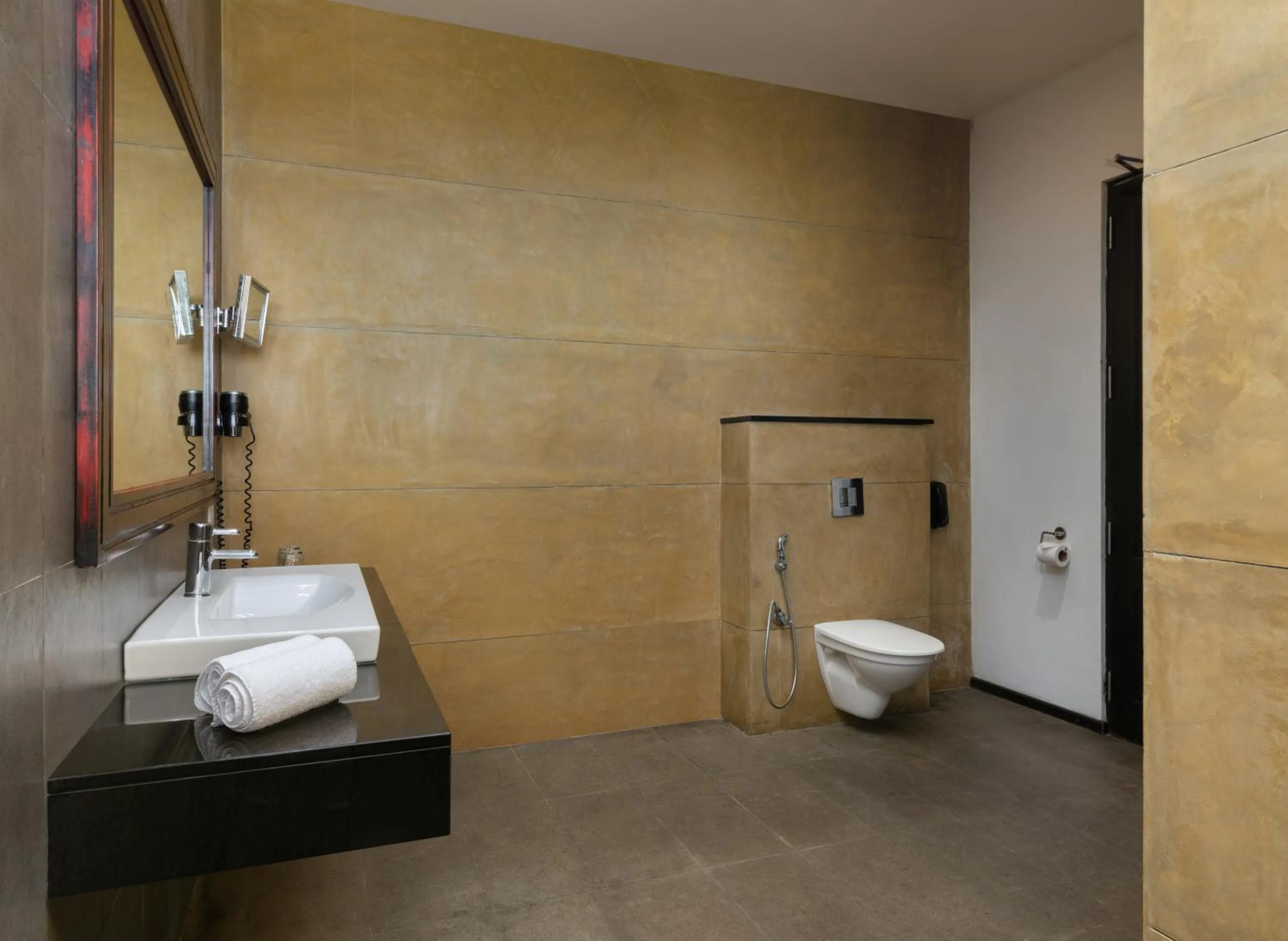 Bathroom in Jetwing Yala