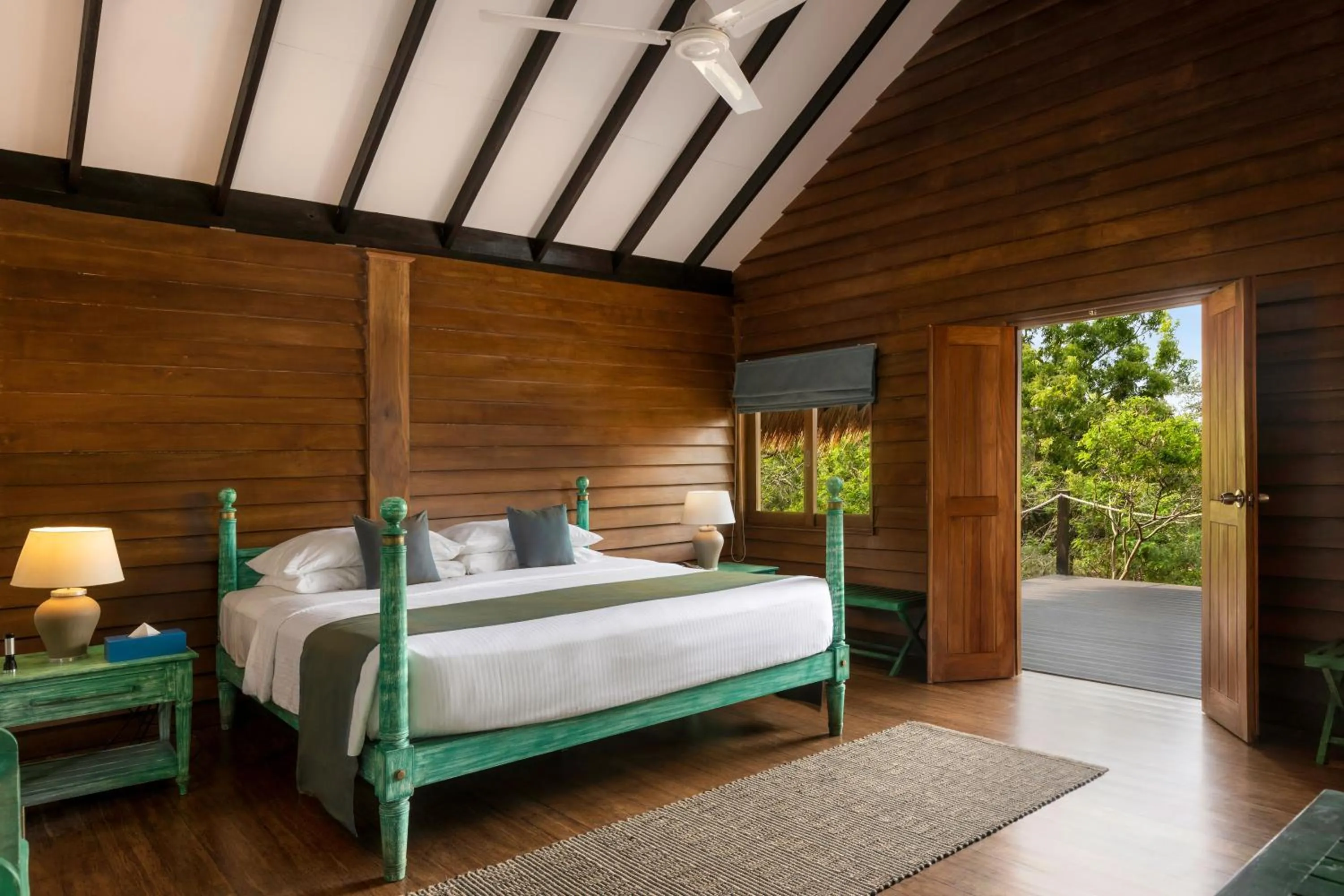 Bed in Jetwing Yala