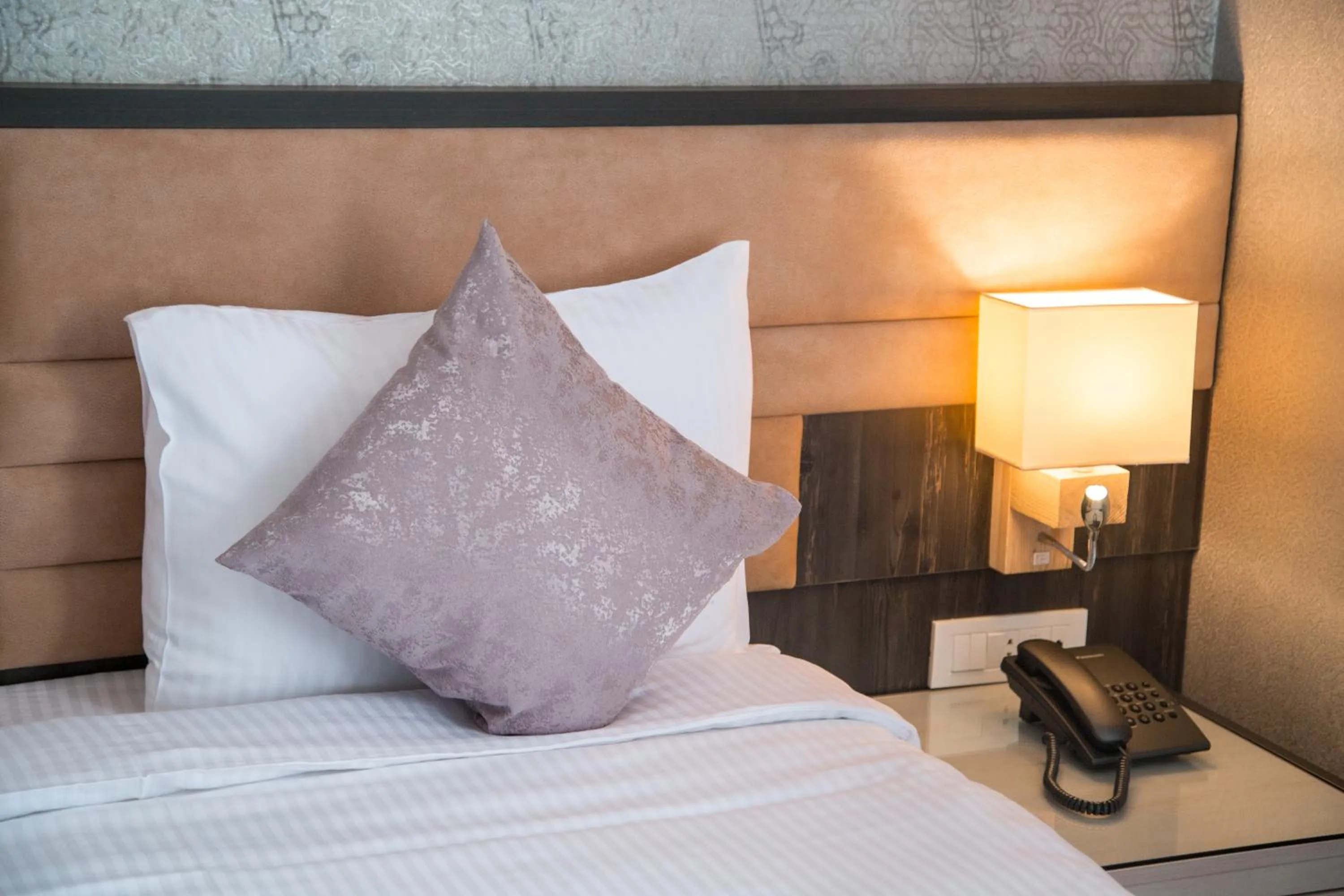 Bedroom, Bed in Parkway Inn Hotel & Spa