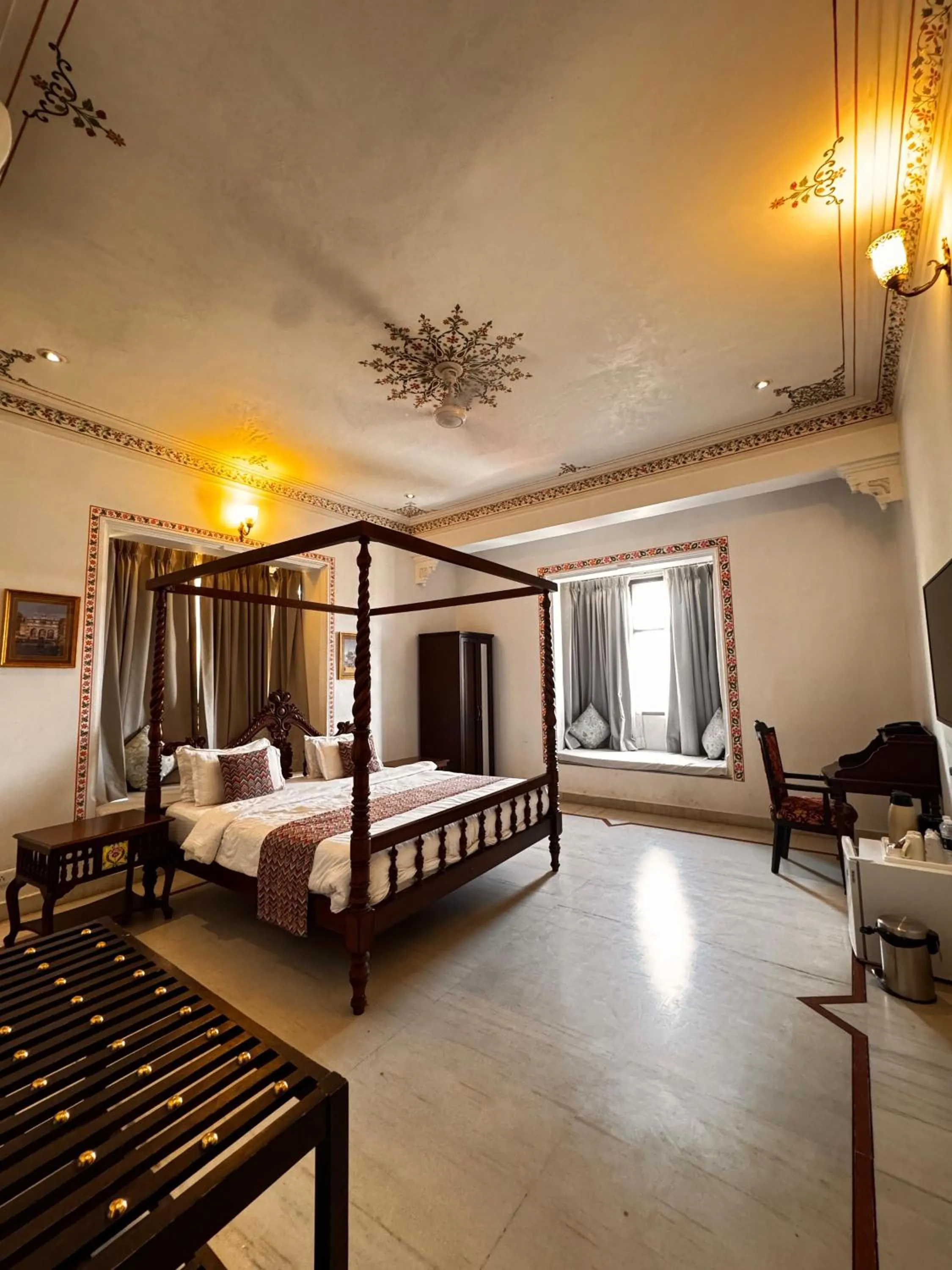 Bedroom in Hotel Boheda Palace - 1KM away from Lake Pichola