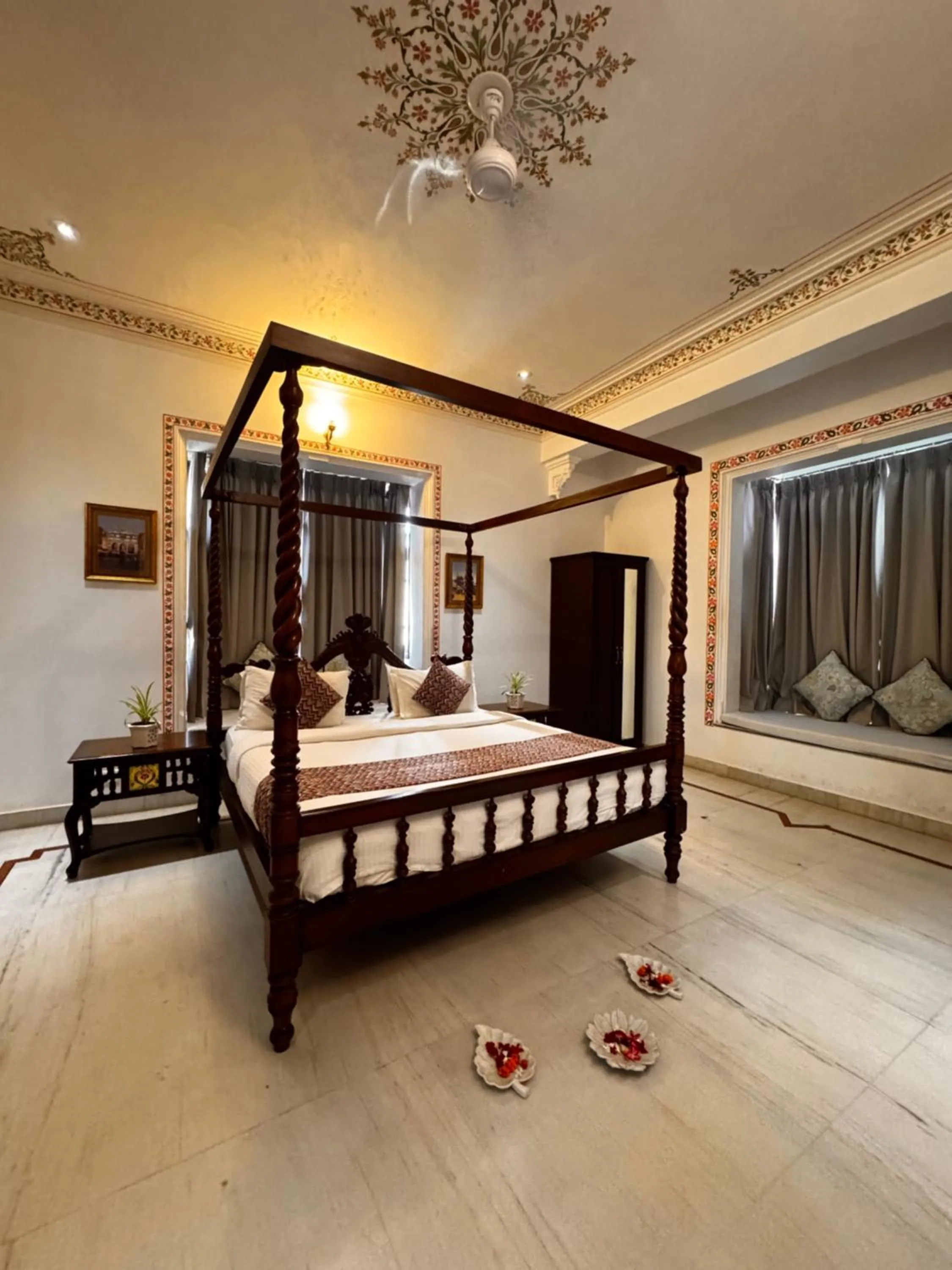 Bedroom in Hotel Boheda Palace - 1KM away from Lake Pichola