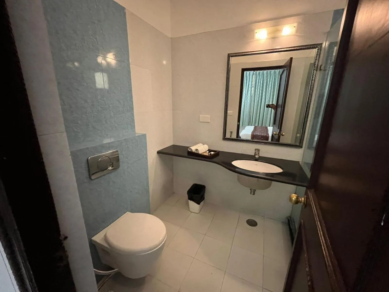 Hotel Boheda Palace - 1KM away from Lake Pichola