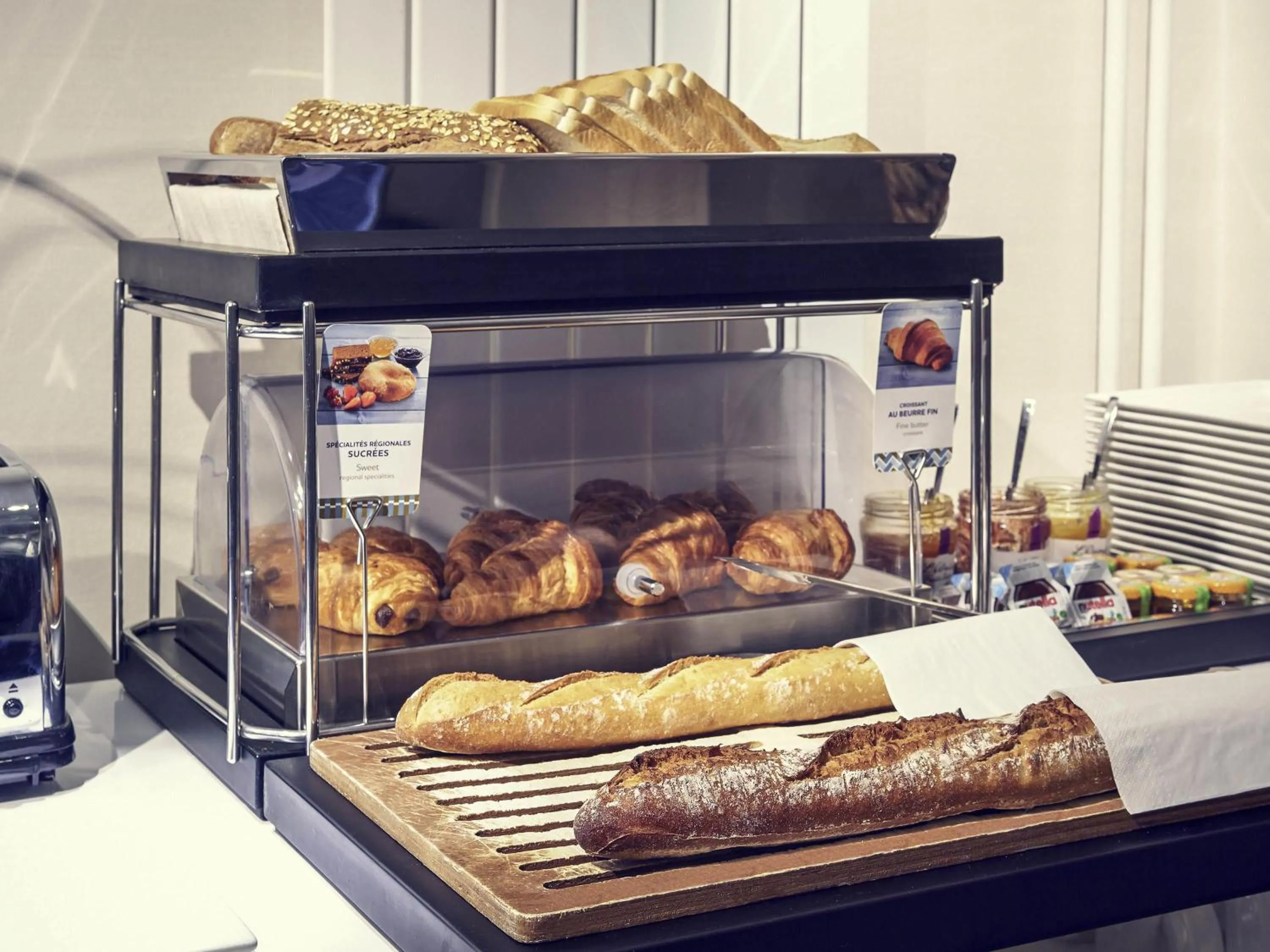 Breakfast in Mercure Paris Bastille Saint Antoine