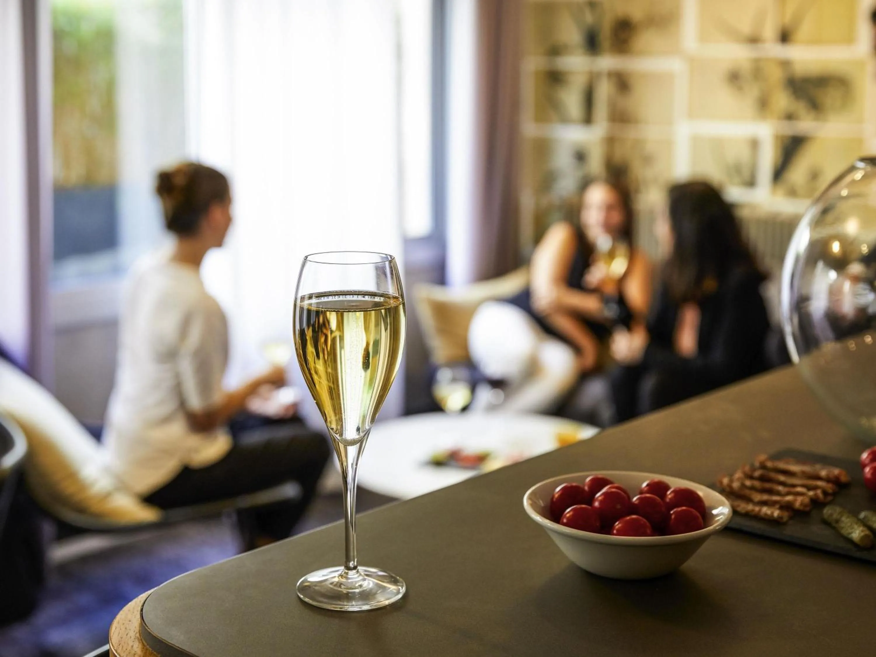 Lounge or bar in Mercure Paris Bastille Saint Antoine