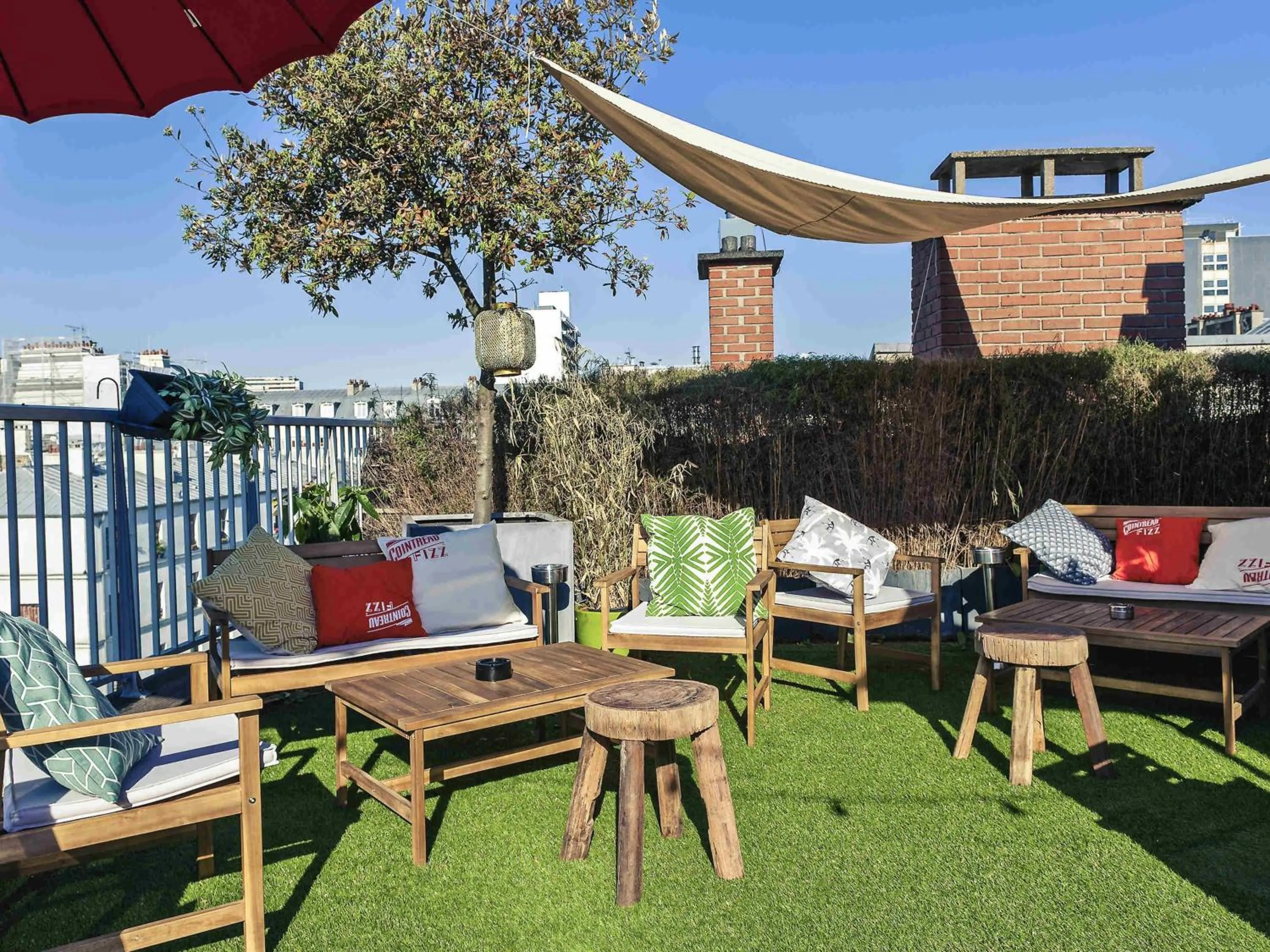 Lounge or bar in Mercure Paris Bastille Saint Antoine