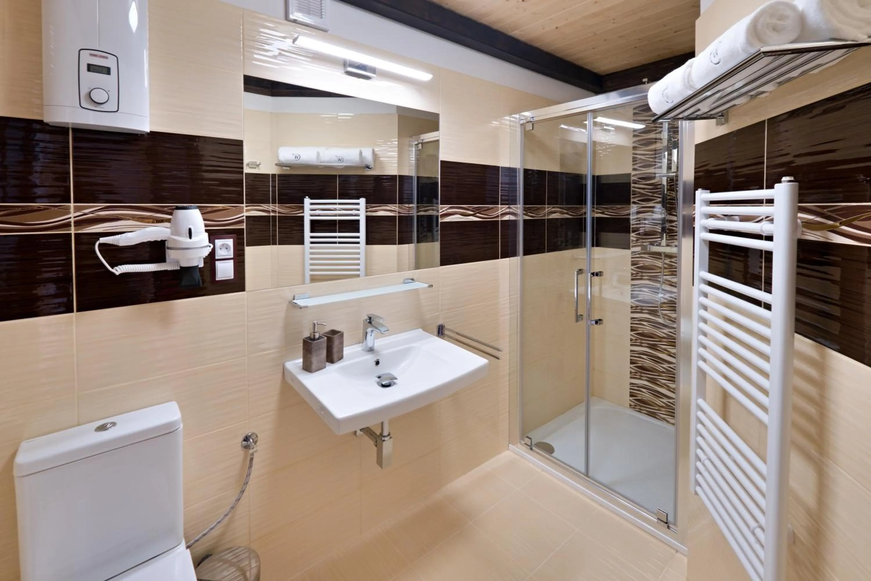 Zámek Wichterle - Hotel a pivní lázně