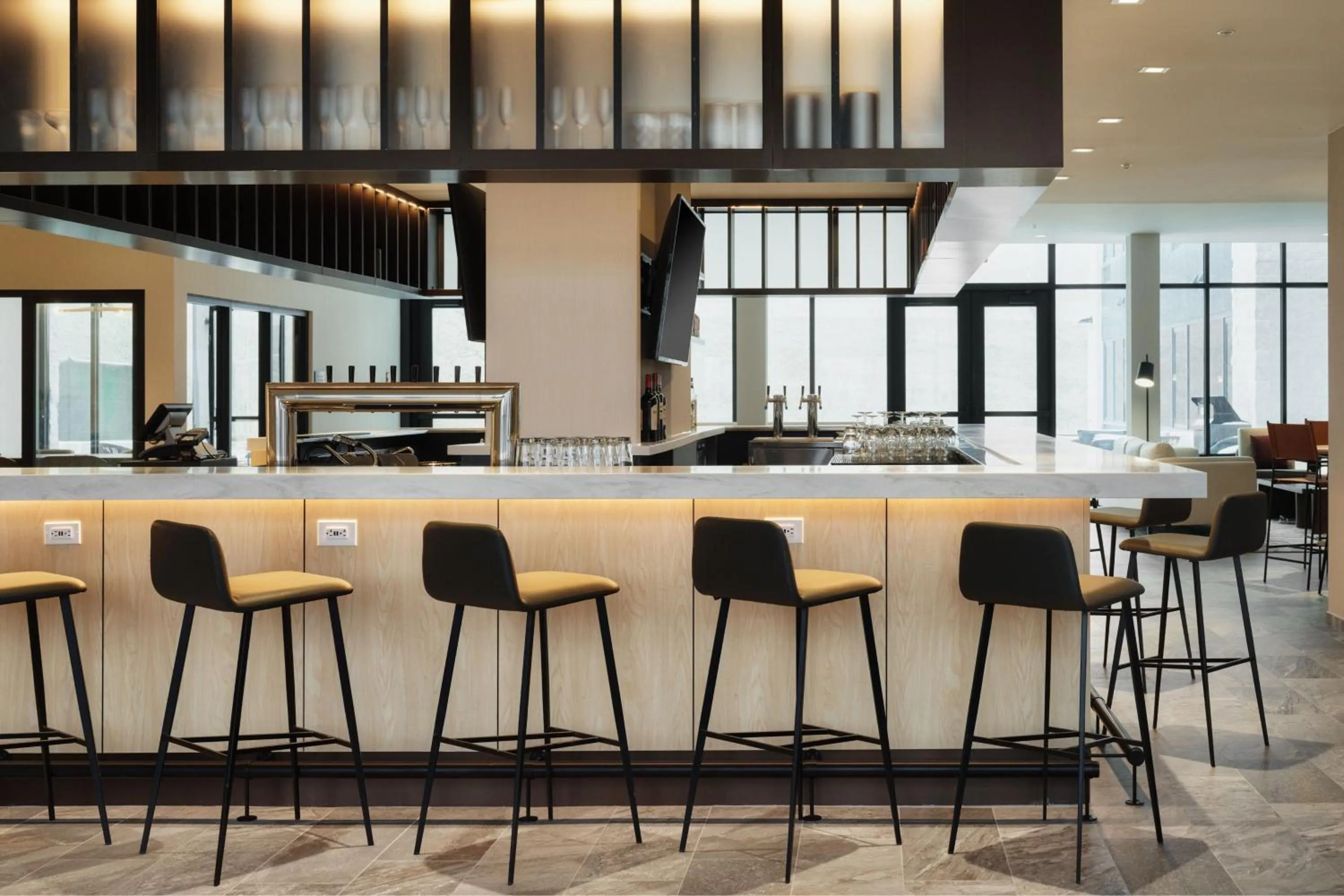 Lounge or bar in AC Hotel Frisco Colorado