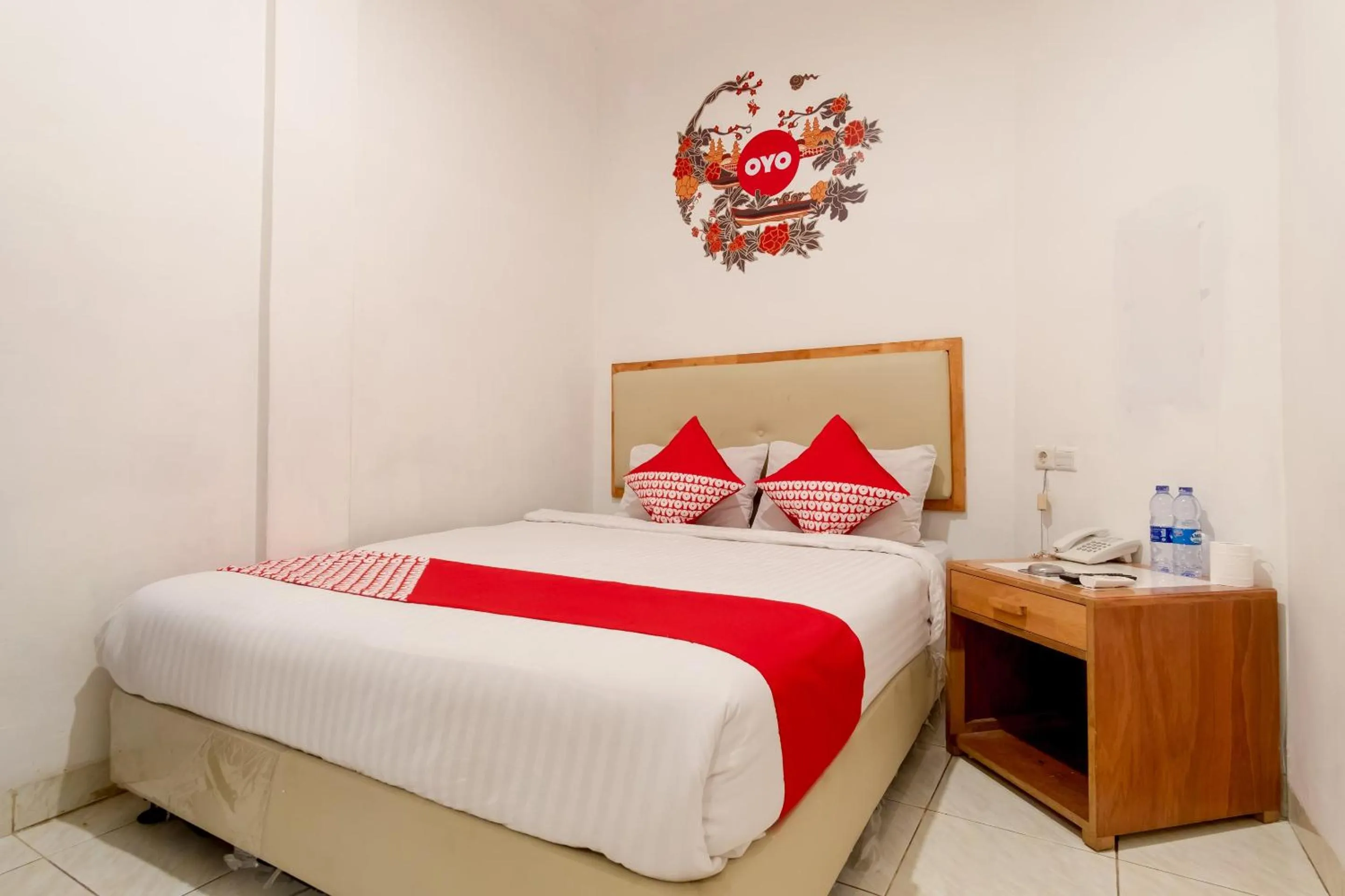 Bedroom in OYO 2410 Intan Hotel