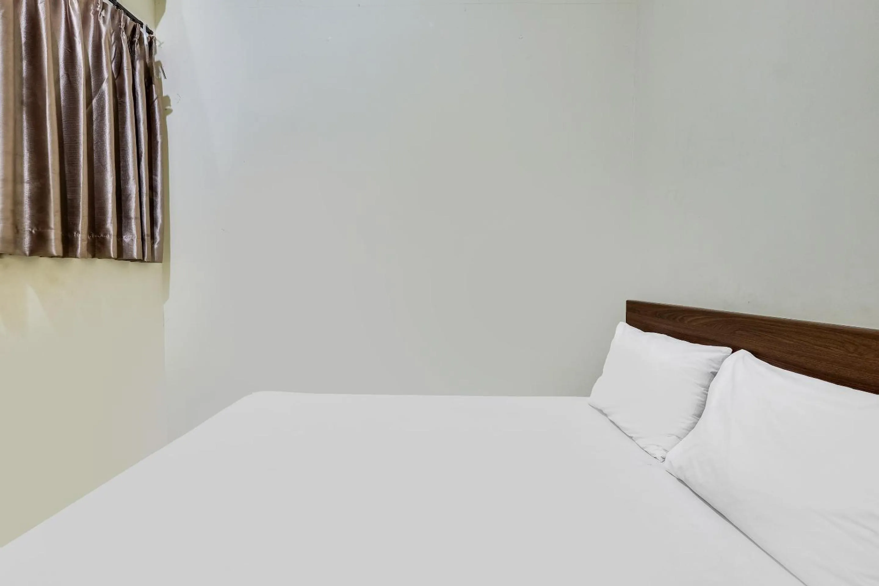 Bedroom in Hotel O Camel Residence