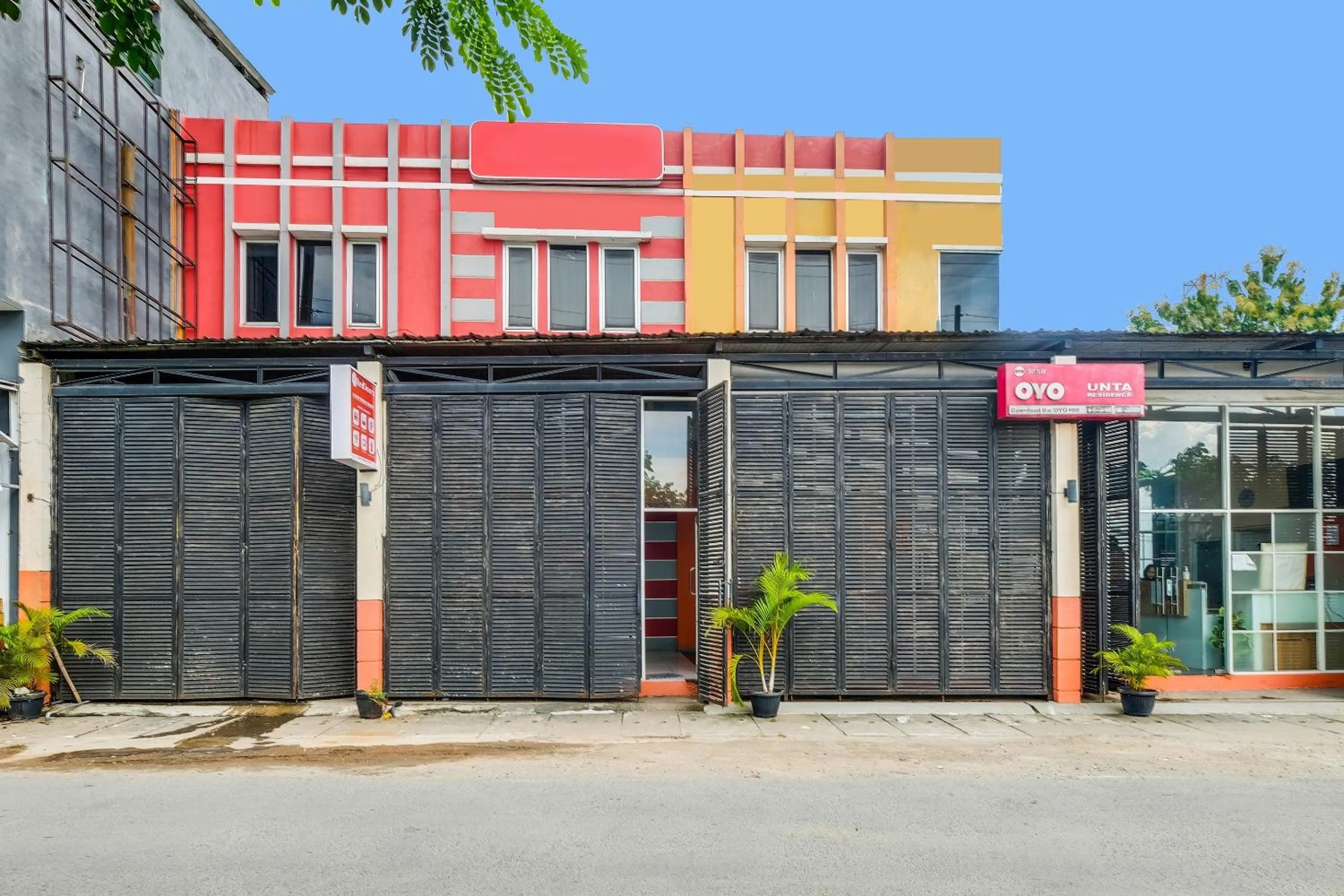 Facade/entrance in Hotel O Camel Residence