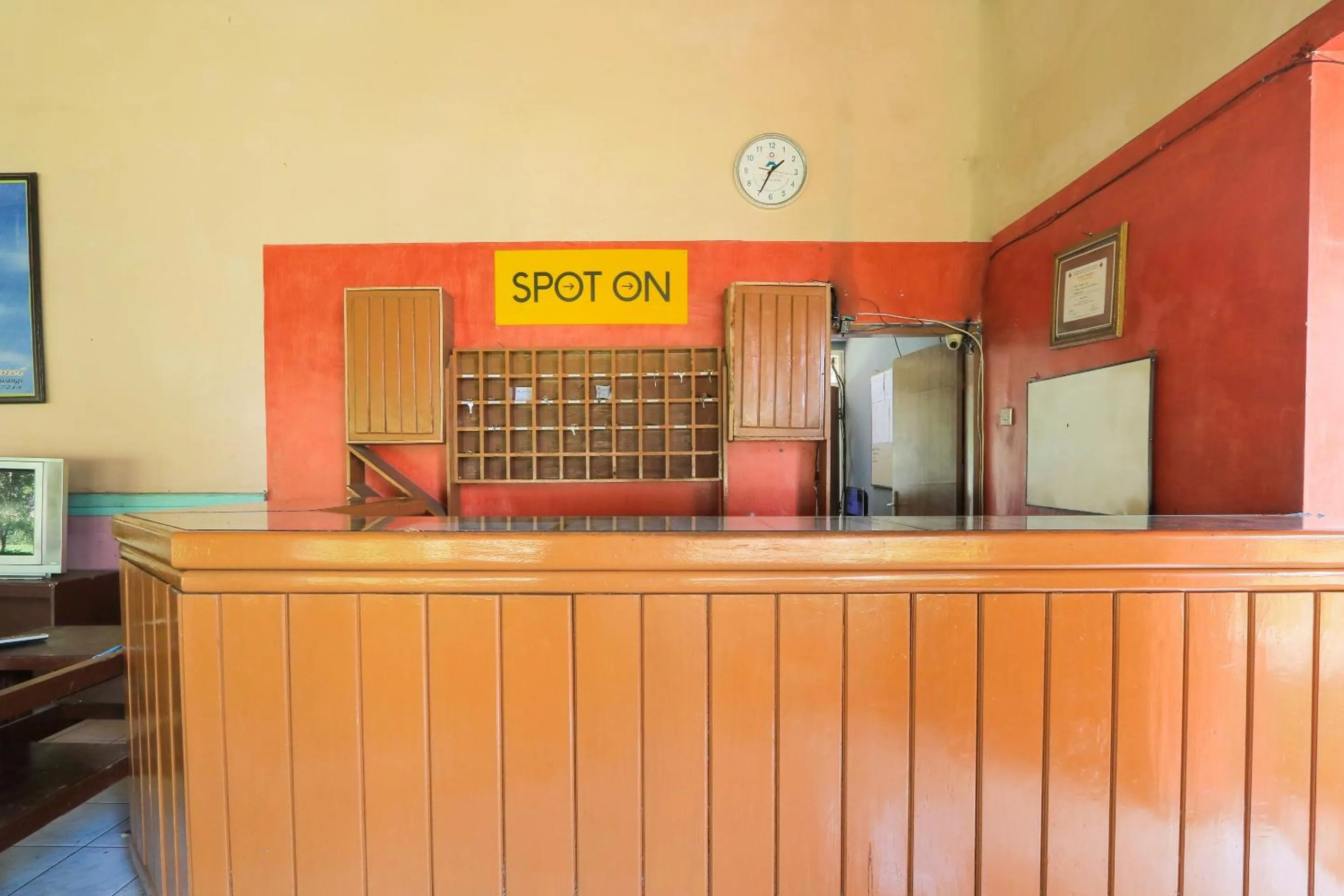 Lobby or reception in OYO 2465 Hotel Raung View