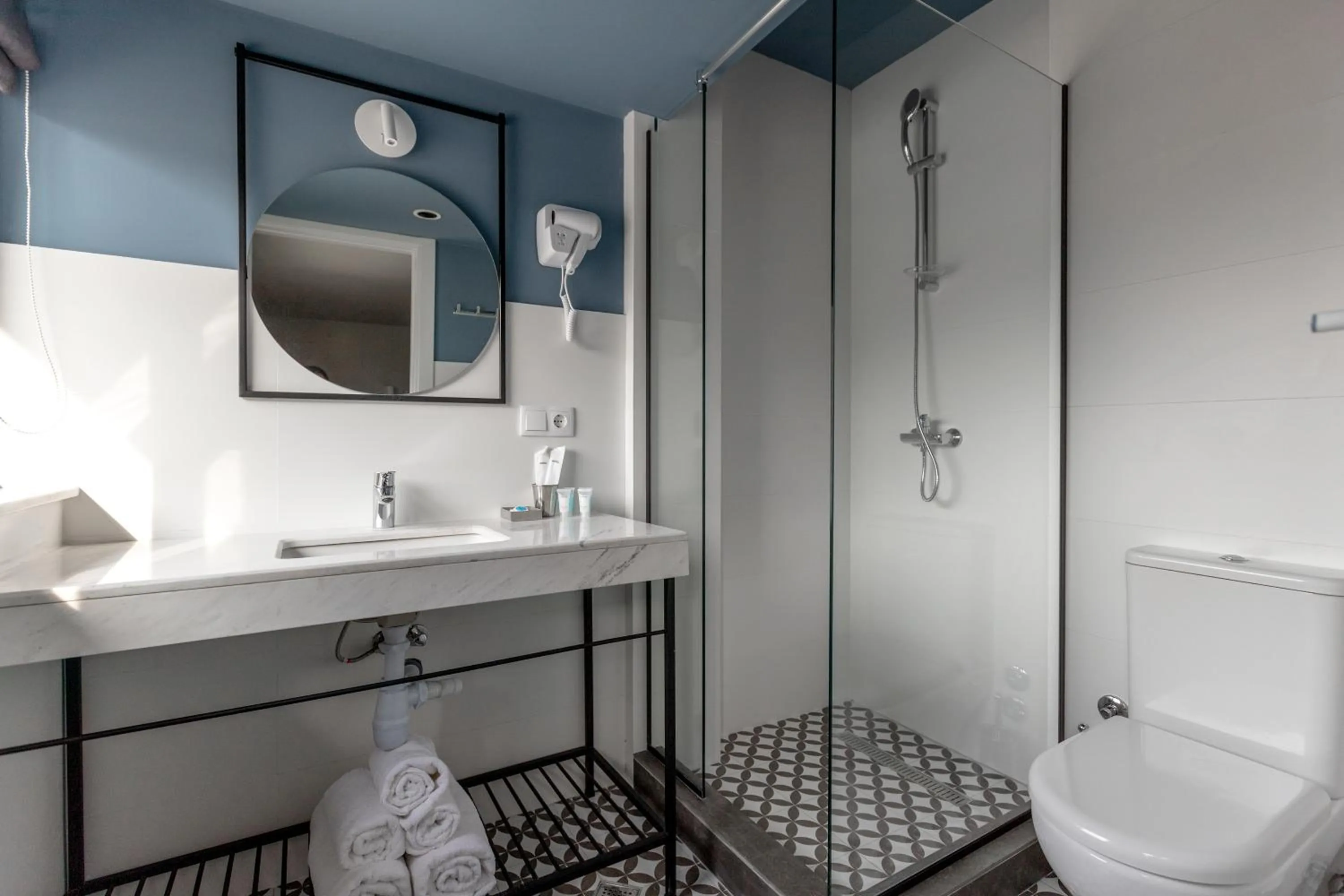 Bathroom in Vera Hills Boutique Hotel