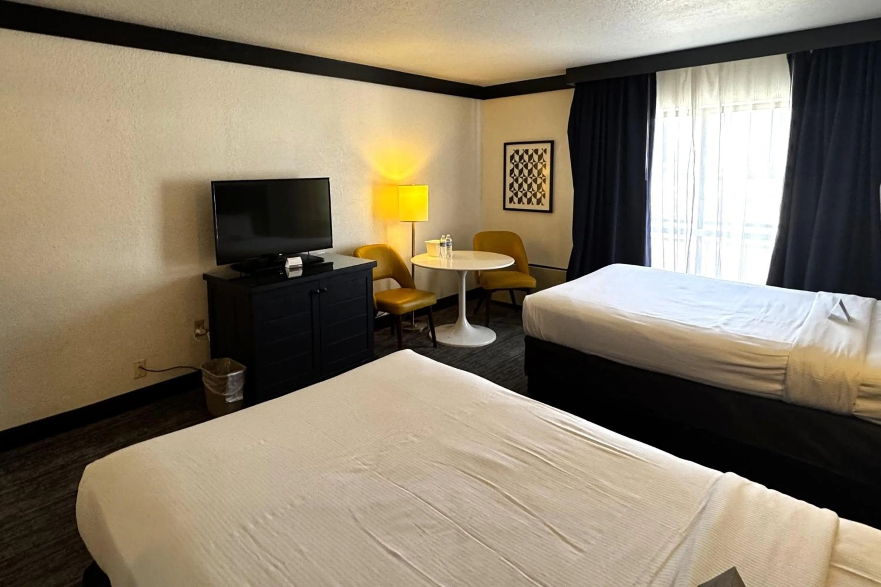 Bedroom, Bed in OYO Hotel and Casino Las Vegas