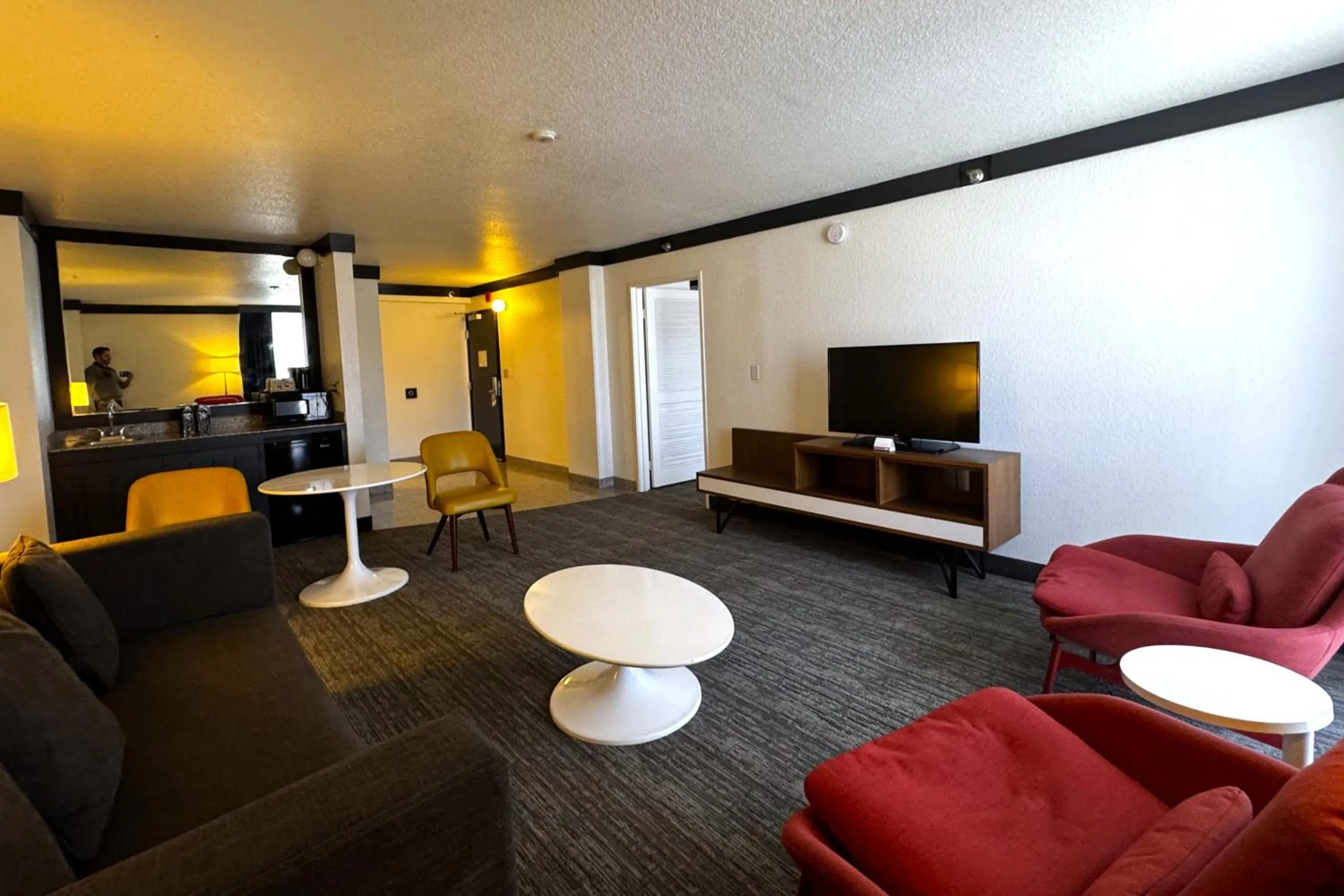 Seating area in OYO Hotel and Casino Las Vegas