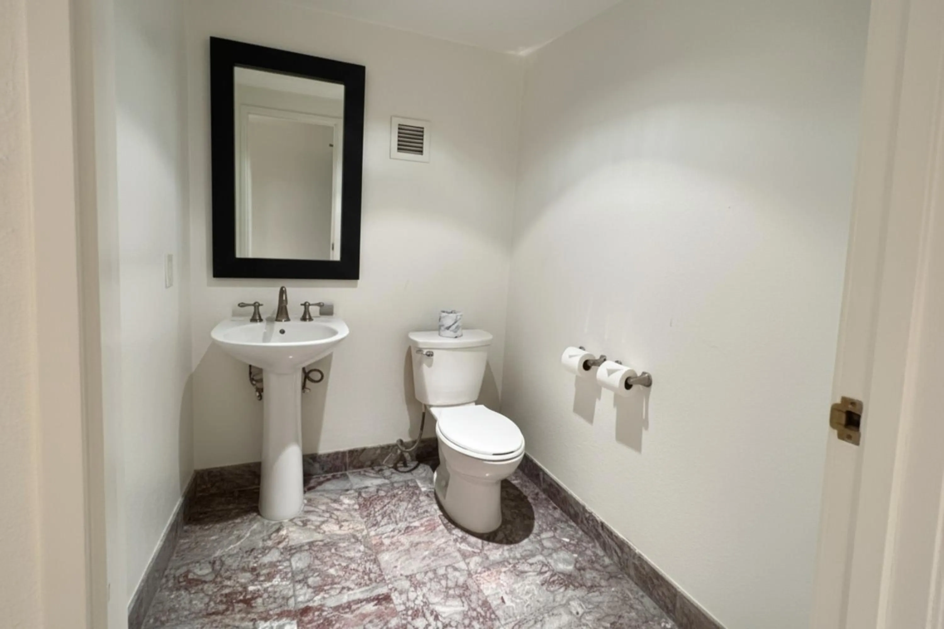 Bathroom in OYO Hotel and Casino Las Vegas