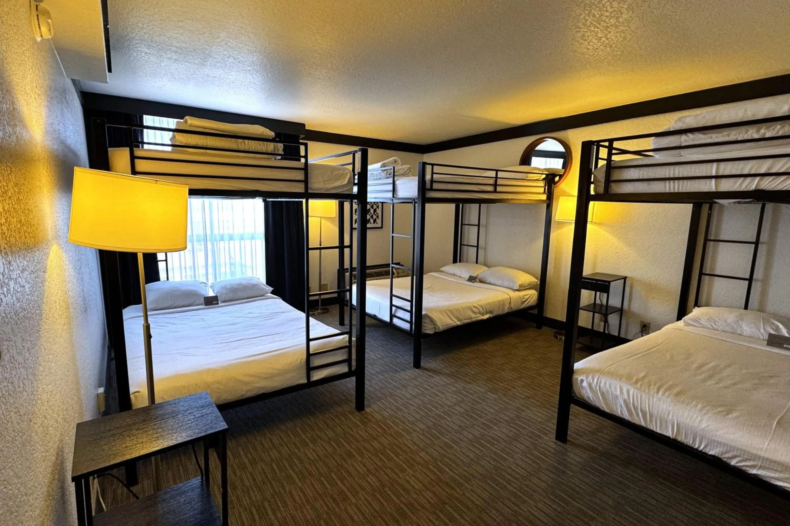 Bedroom, Bed in OYO Hotel and Casino Las Vegas
