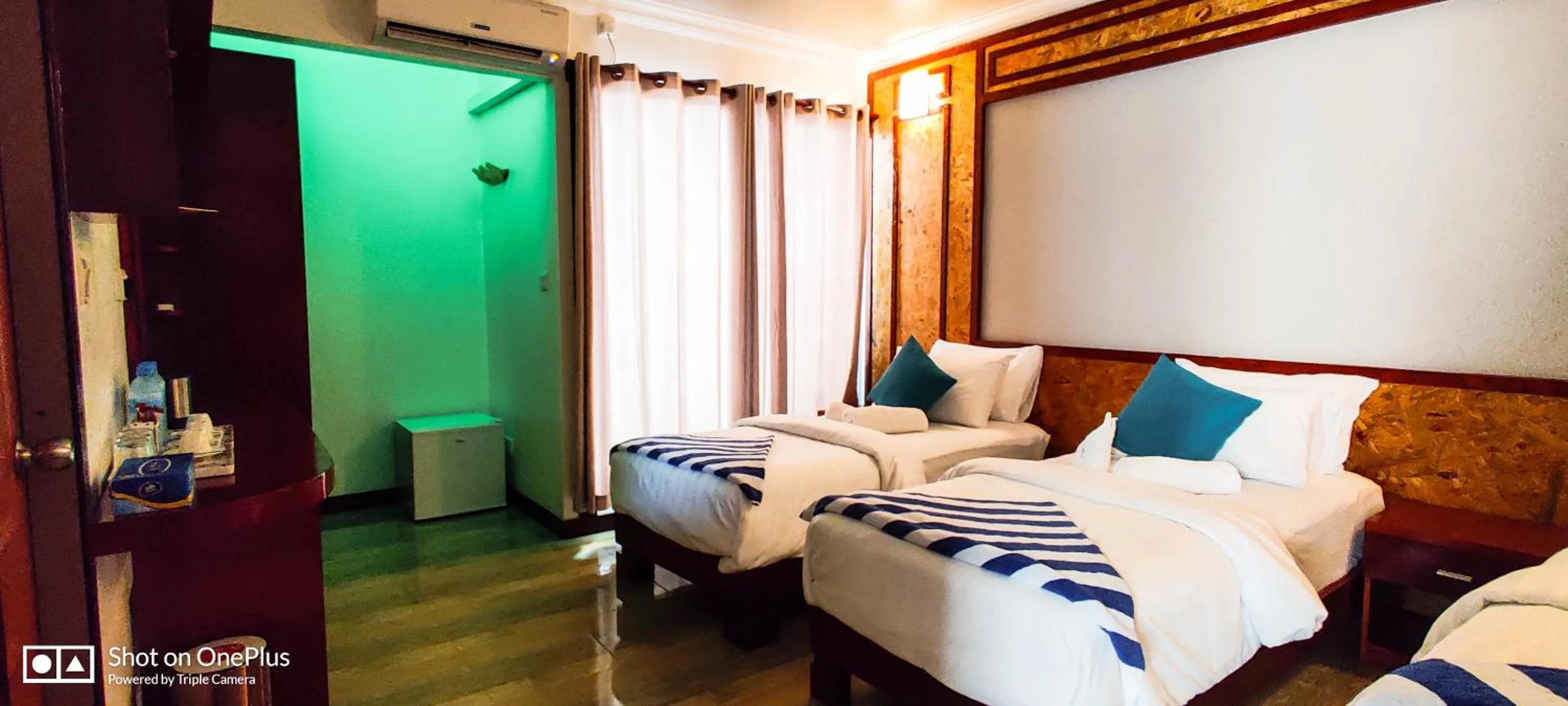 Toilet, Bed in Athens View