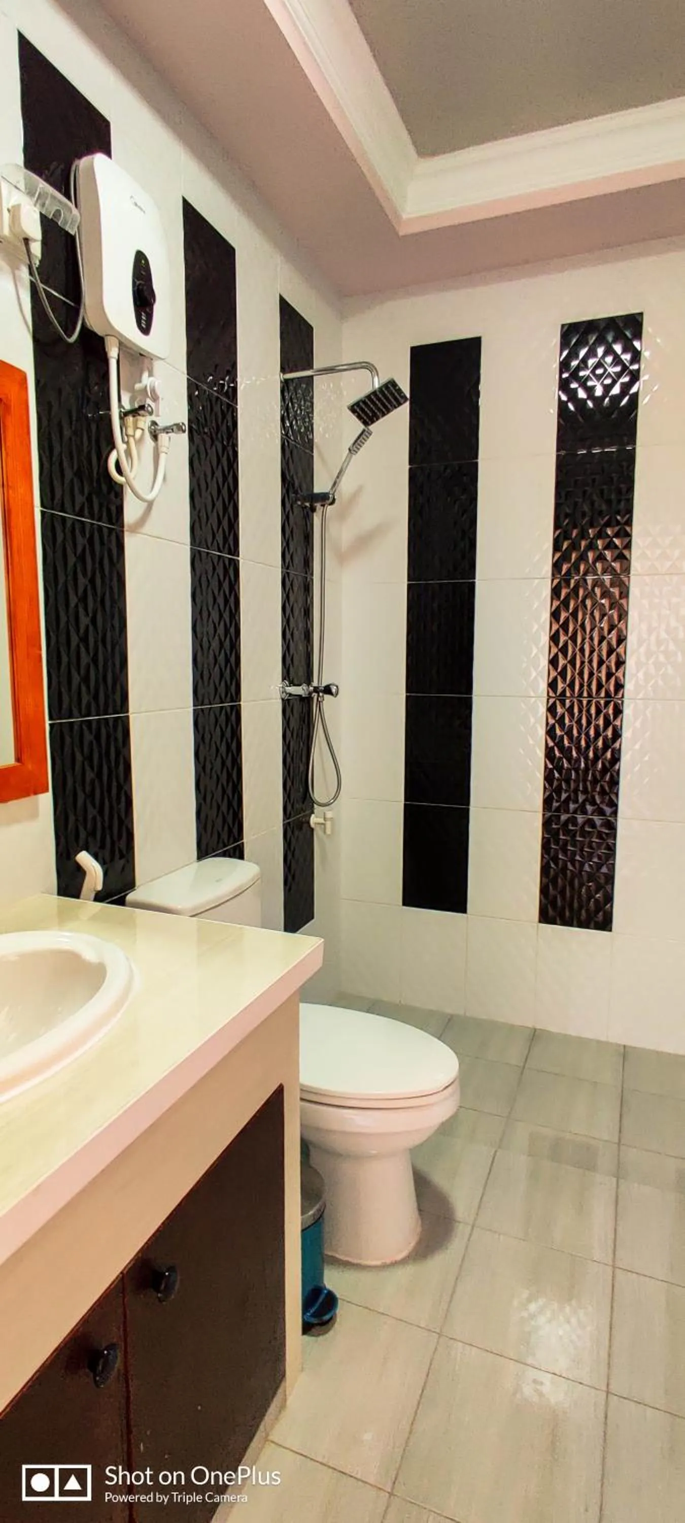 Toilet in Athens View