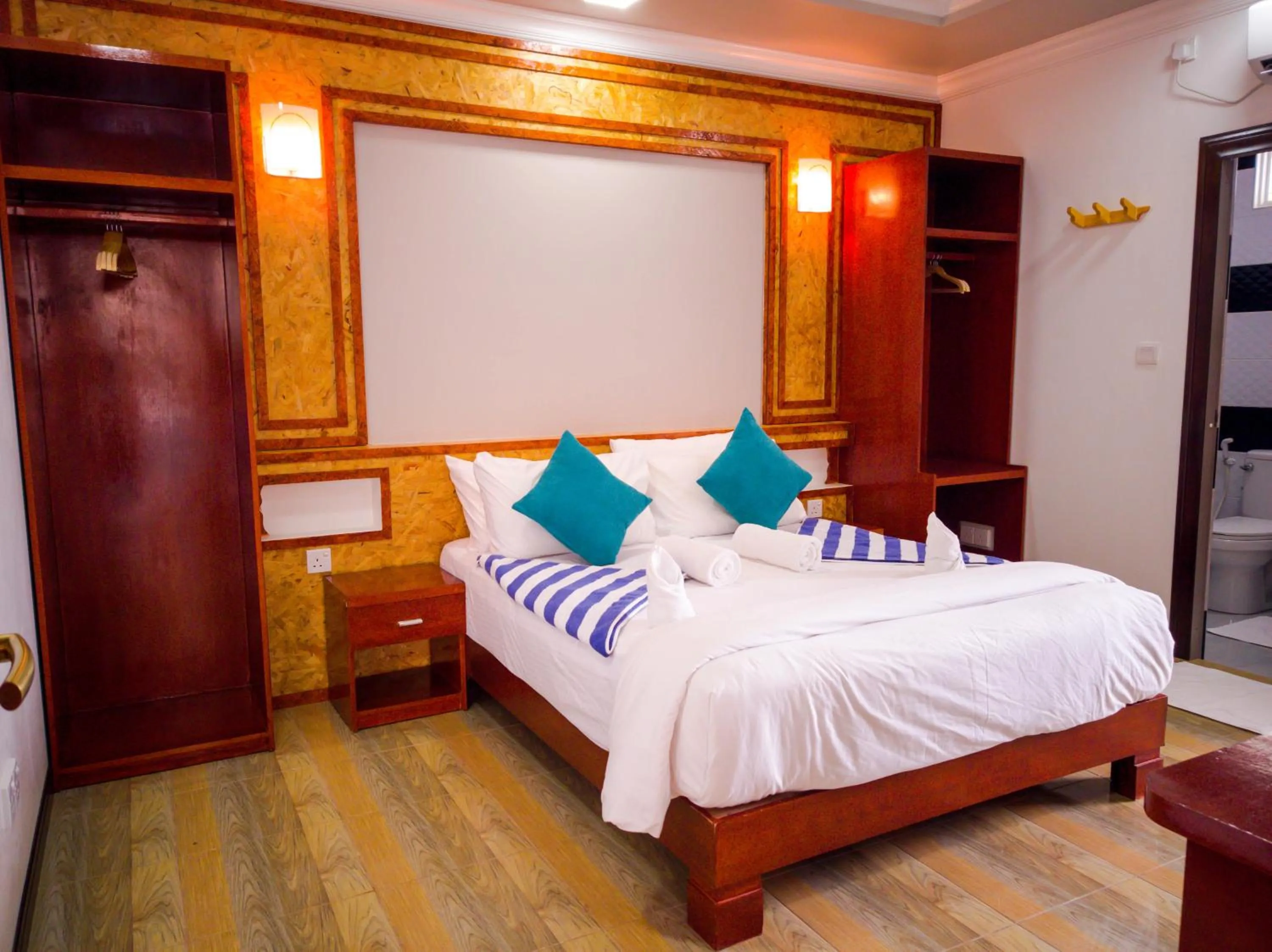 Toilet, Bed in Athens View