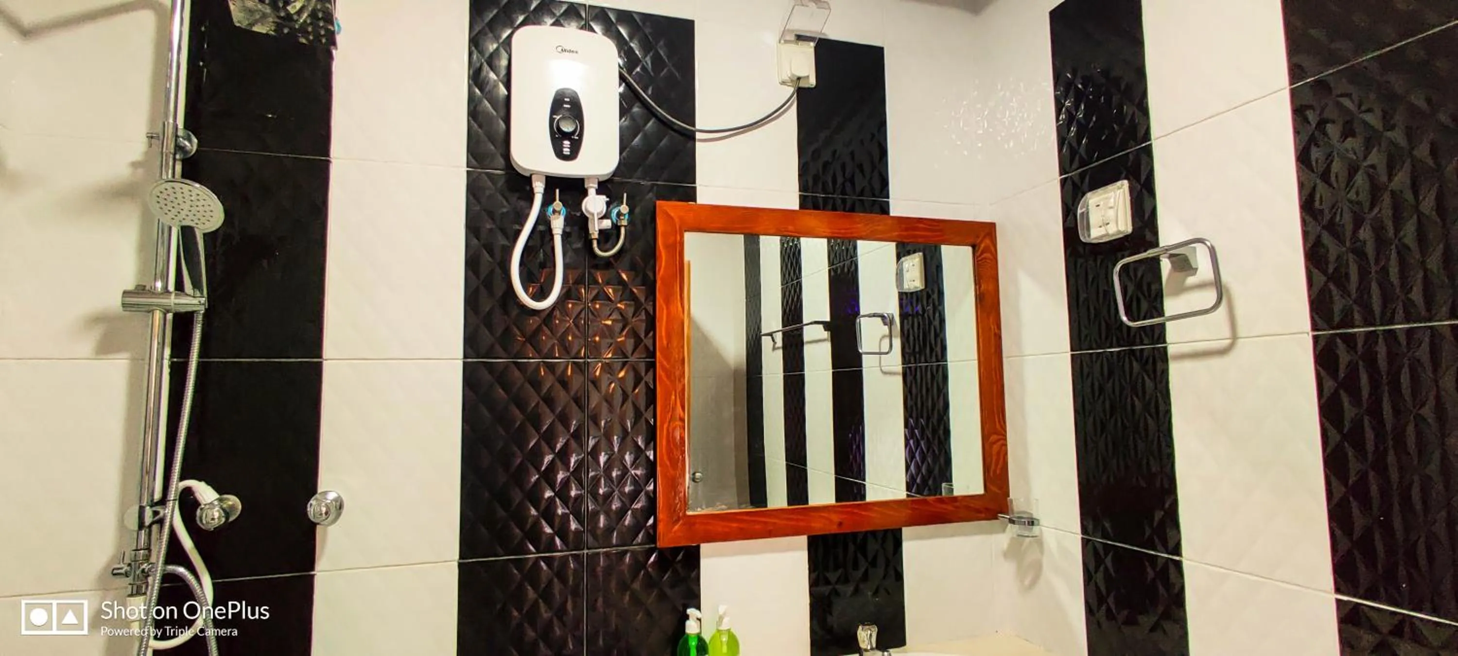 Toilet in Athens View