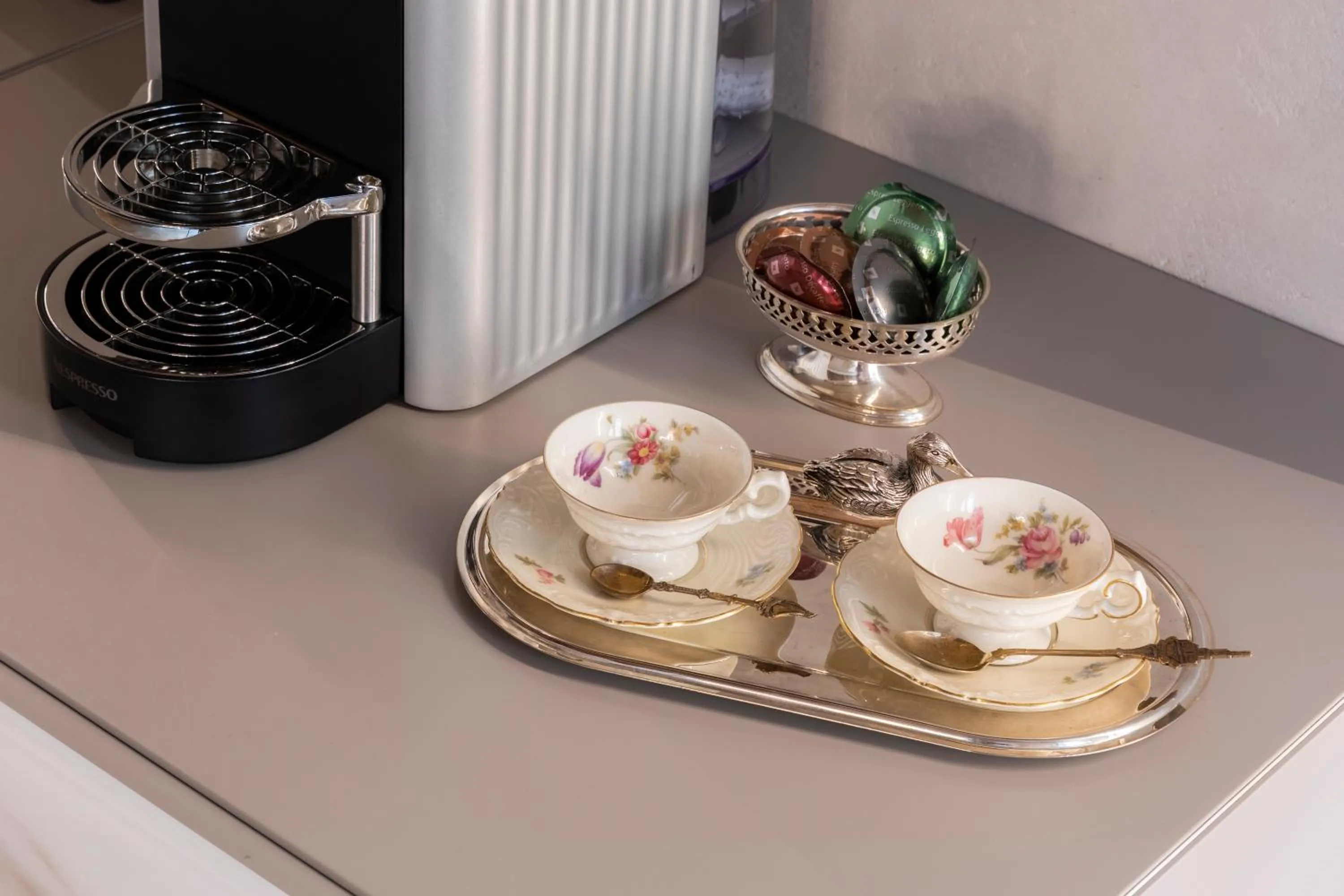 Coffee/tea facilities in Poēsis Experience Hotel