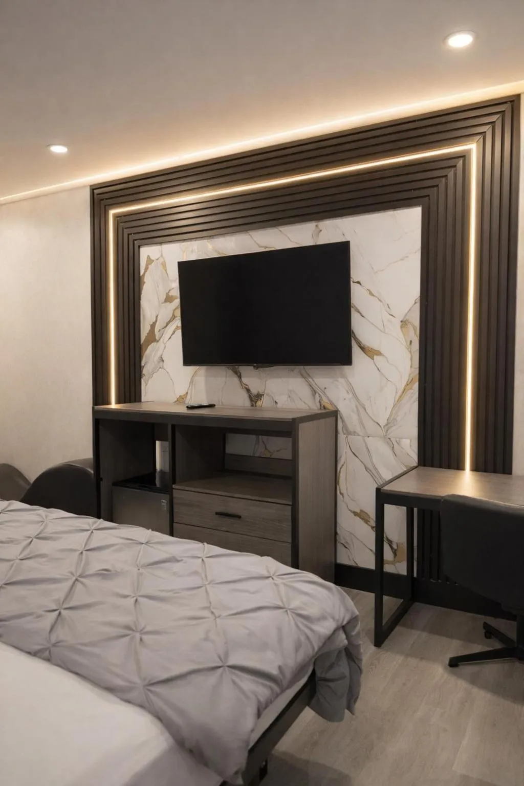 Bed in Cabana Hotel Yankee Stadium