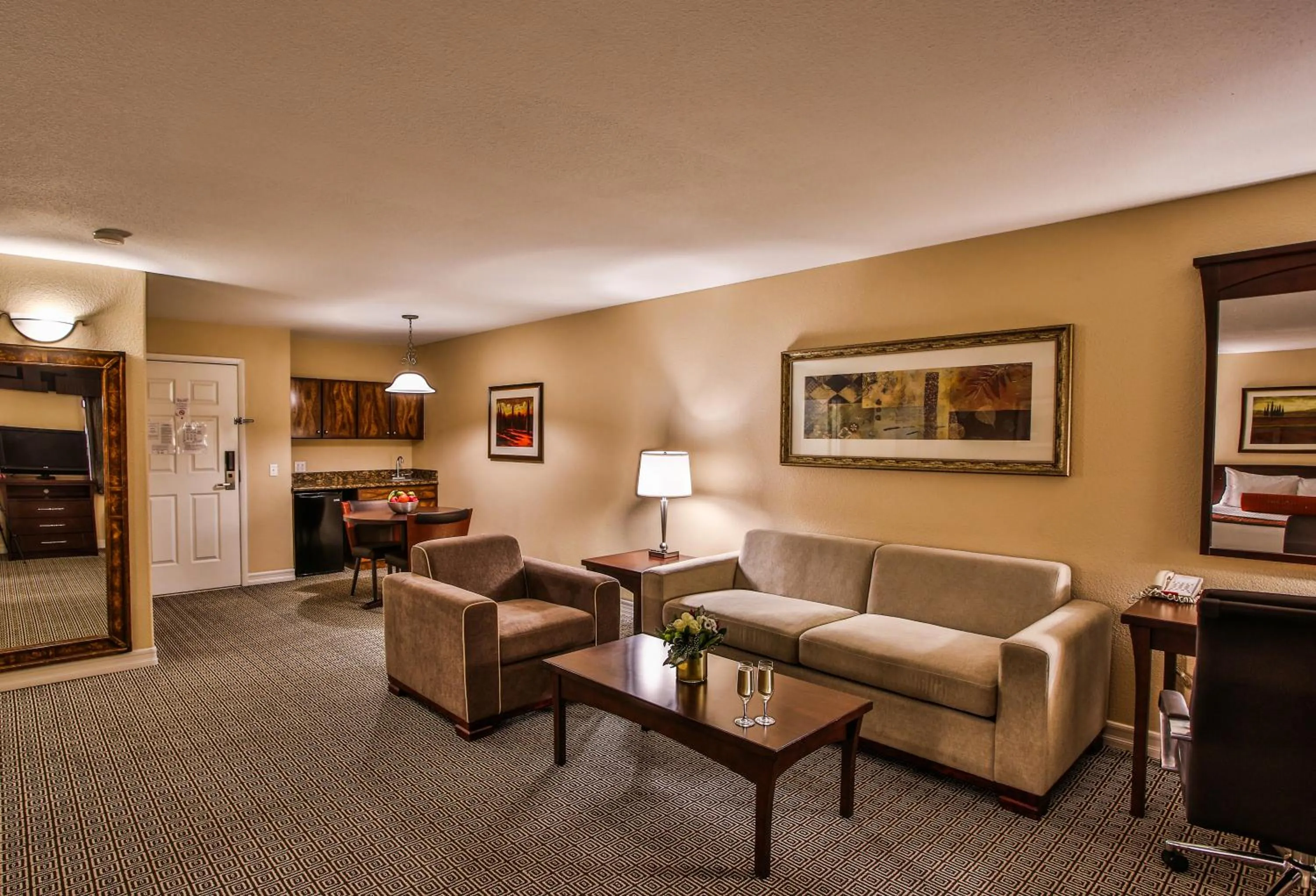 Living room in Tuscany Suites & Casino