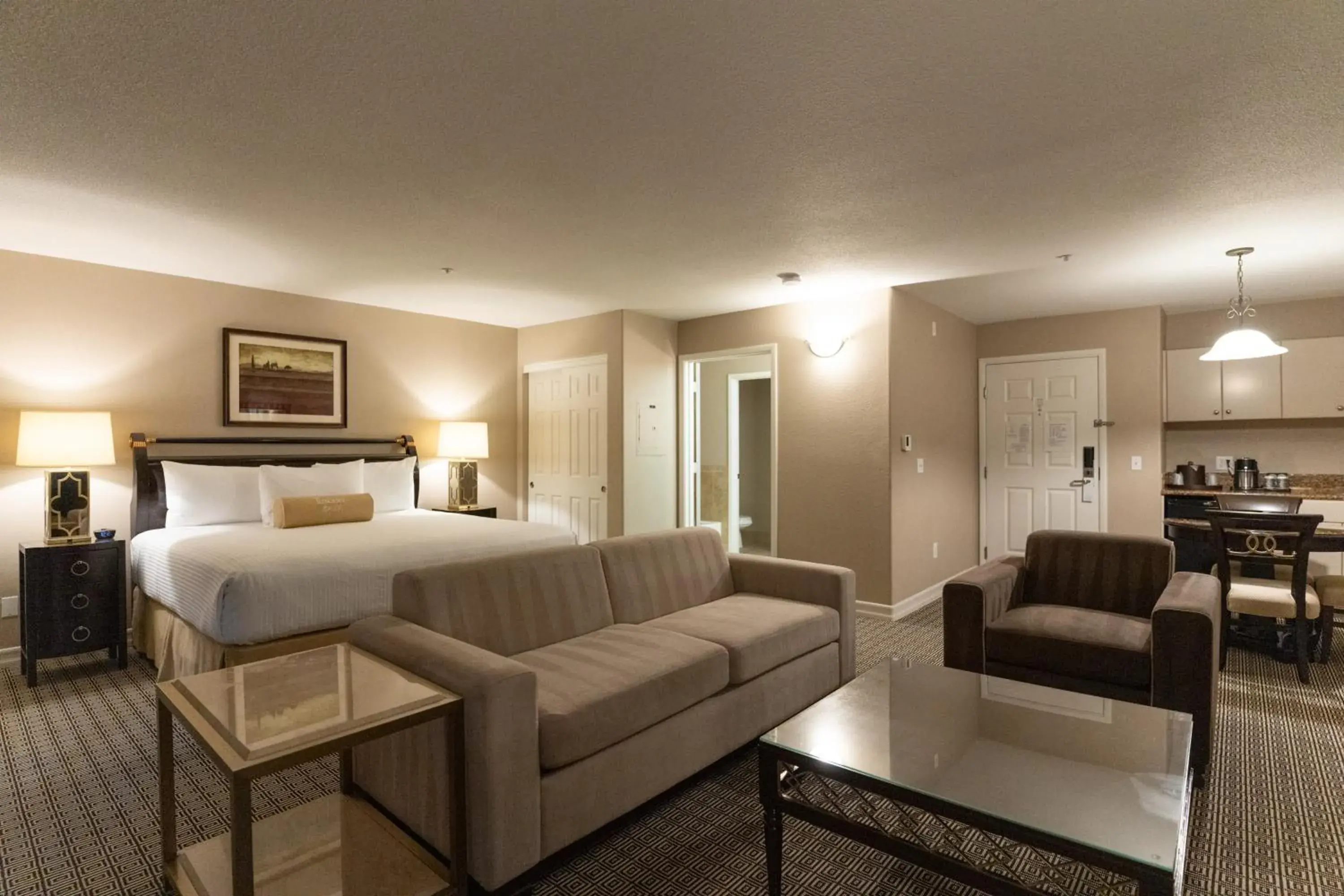 Deluxe Executive King Non-Smoking Suite in Tuscany Suites & Casino Deluxe Executive King Non-Smoking Suite in Tuscany Suites & Casino