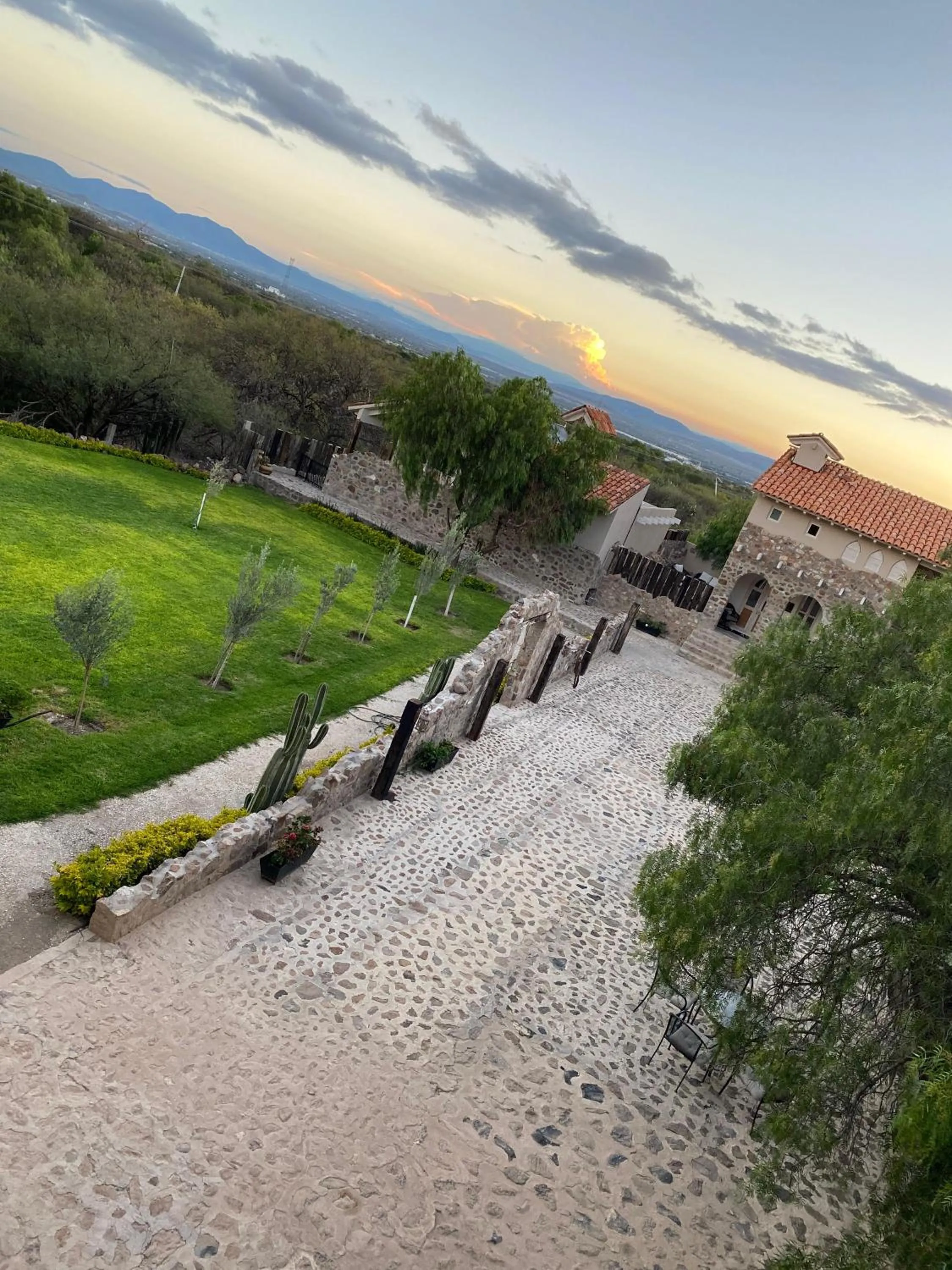 Sunset in Suites Campestres Montebello