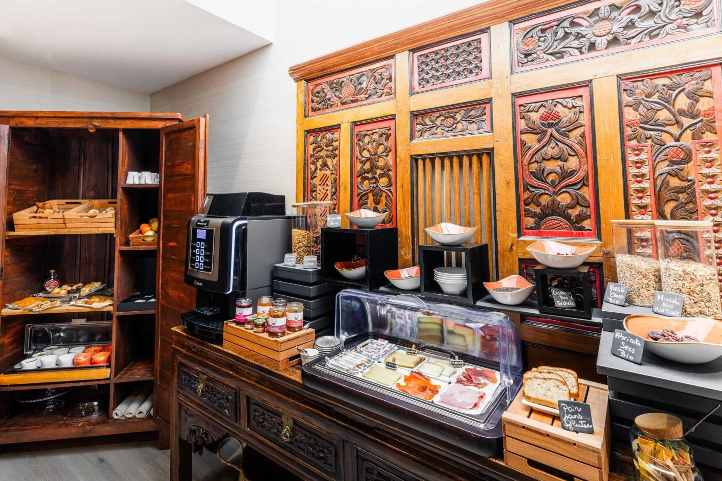 Breakfast in Villa Kerasy Hotel Spa