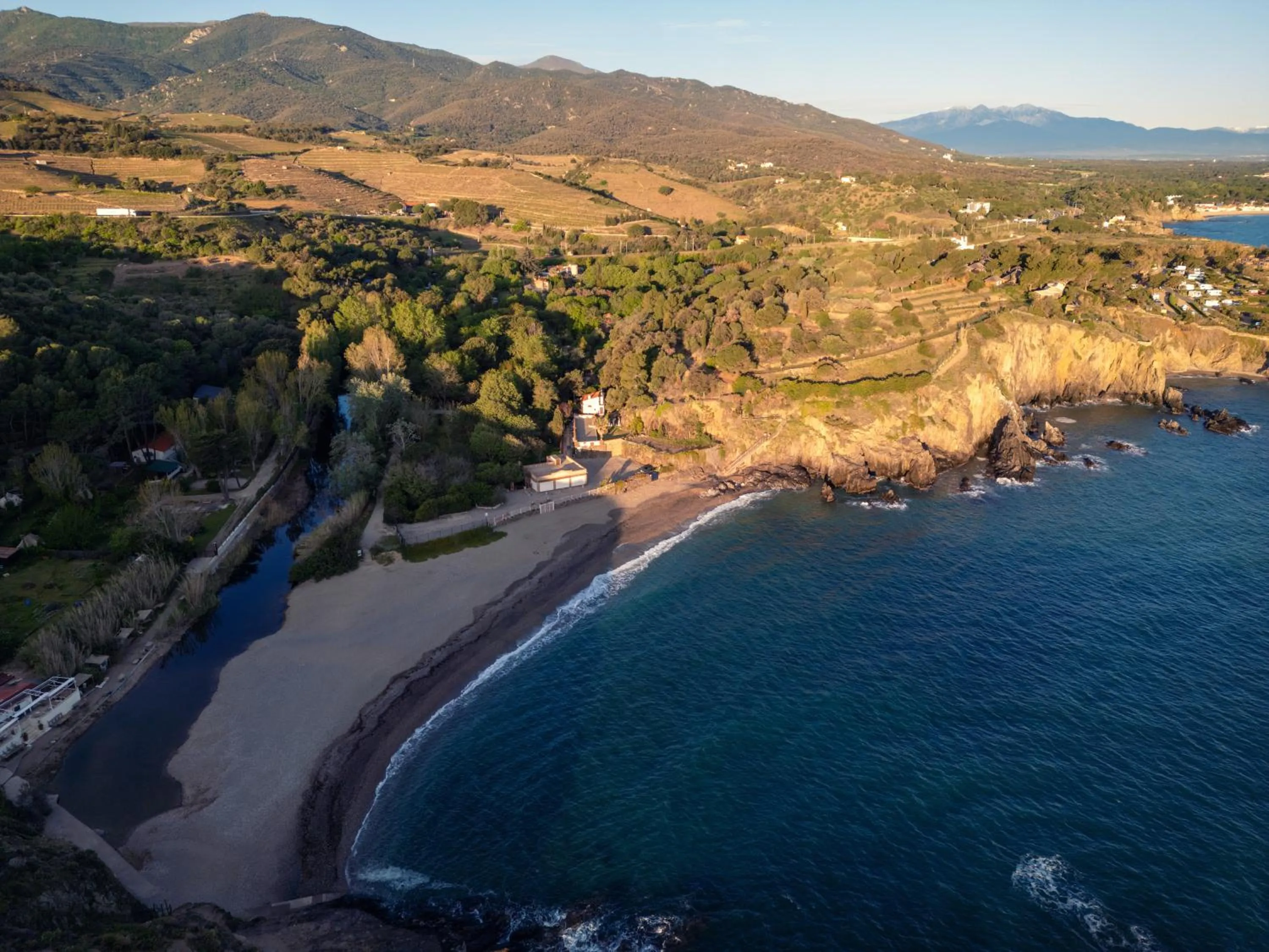 Beach in Grand Hotel Du Golfe - Spa & Restaurant