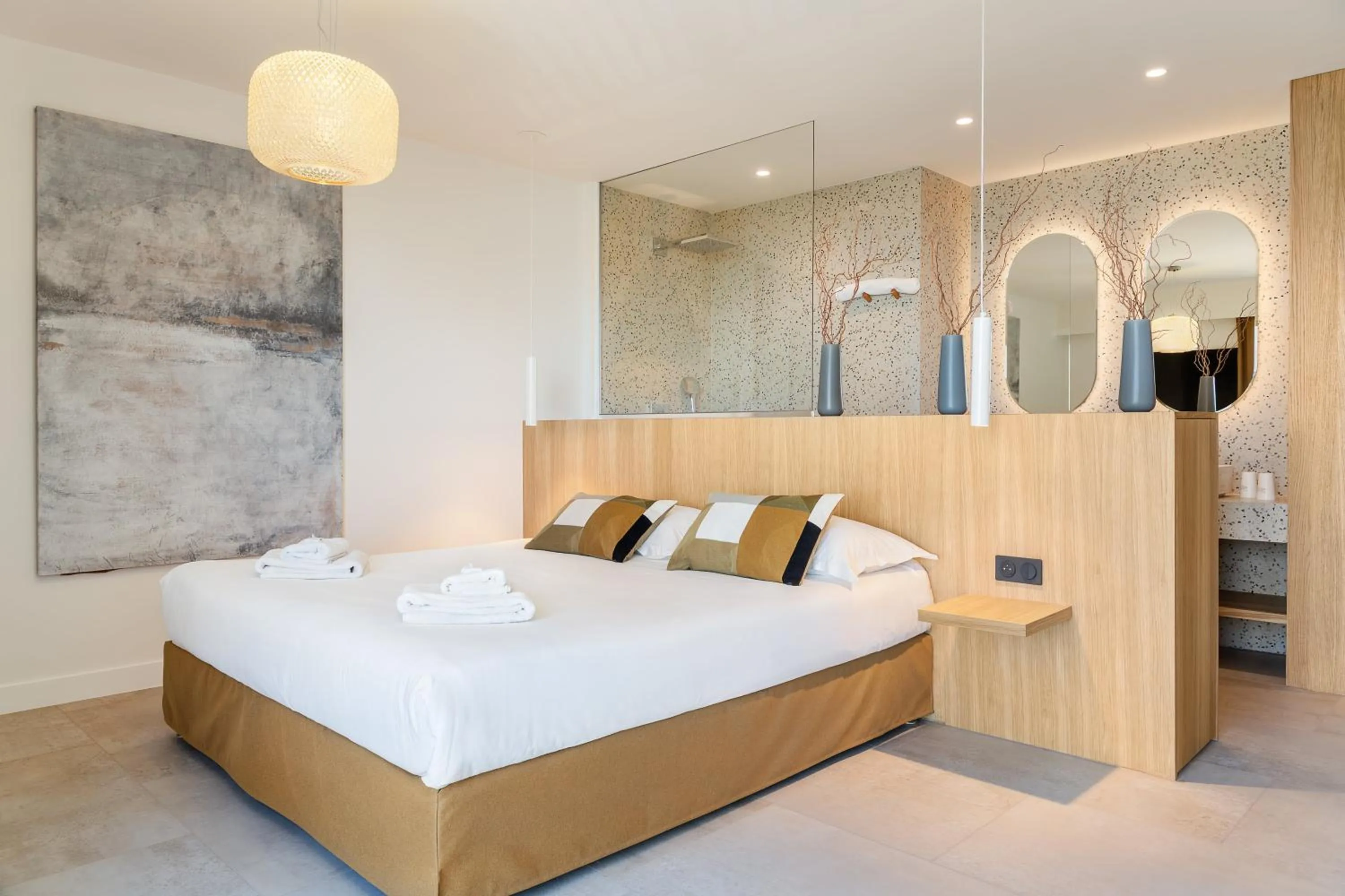 Photo of the whole room, Bed in Grand Hotel Du Golfe - Spa & Restaurant