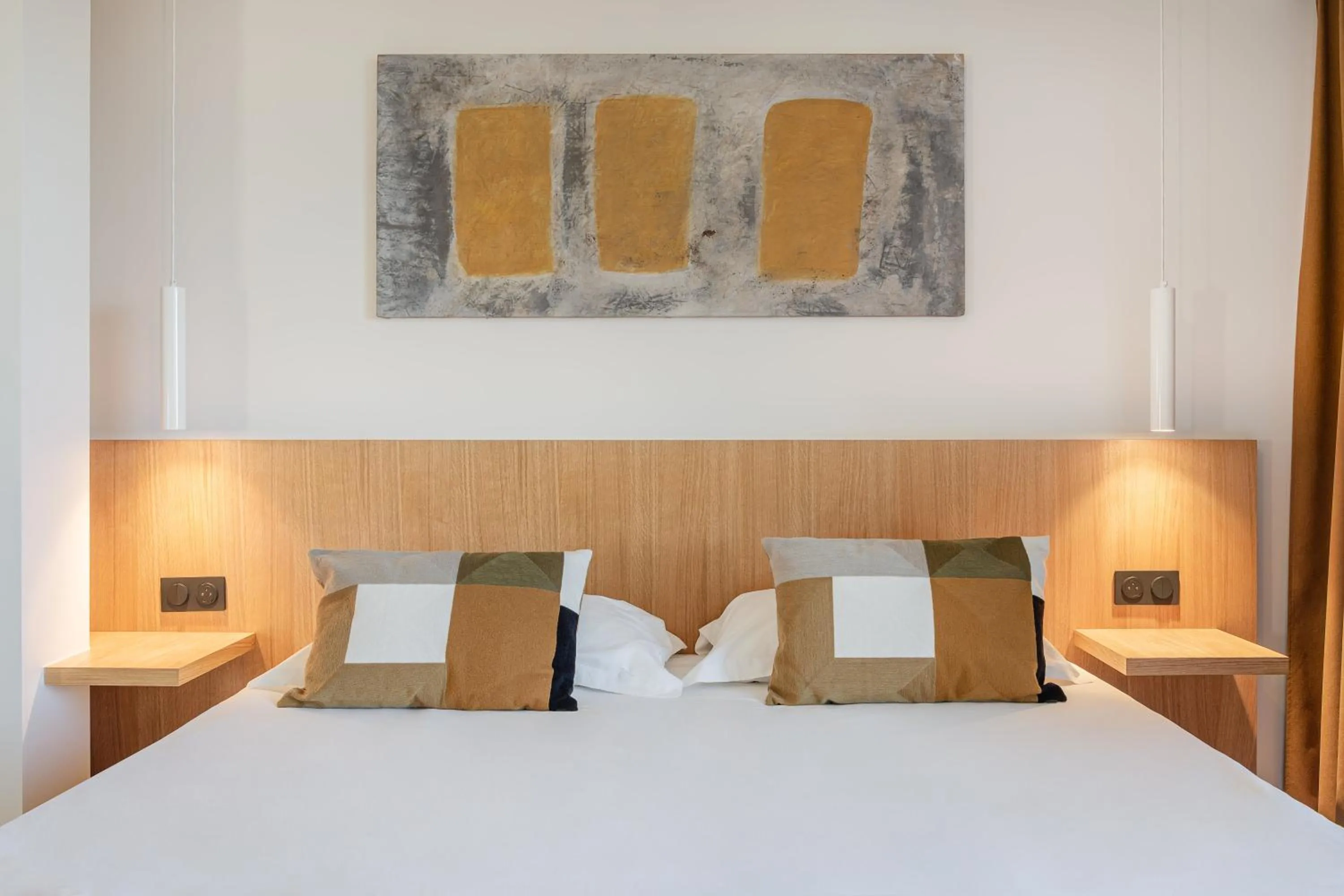 Bedroom, Bed in Grand Hotel Du Golfe - Spa & Restaurant